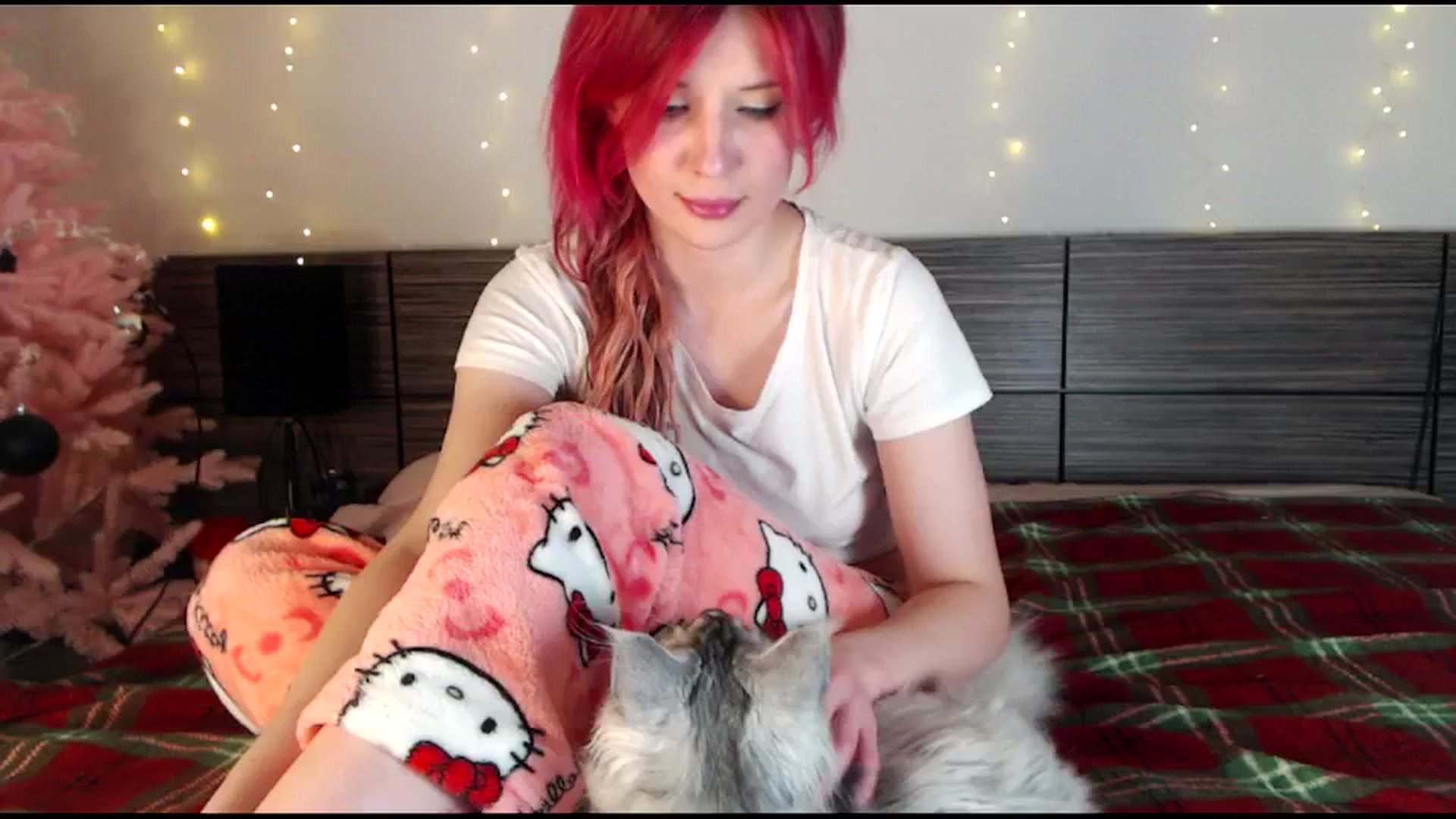 Gallery image thumbnail from Sleepy_AF's myfreecams stream on, 12/28/2024, 18:30 image 16 of 20