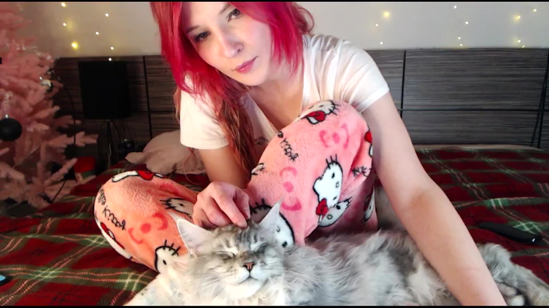 Gallery image thumbnail from Sleepy_AF's myfreecams stream on, 12/28/2024, 18:30 image 11 of 20