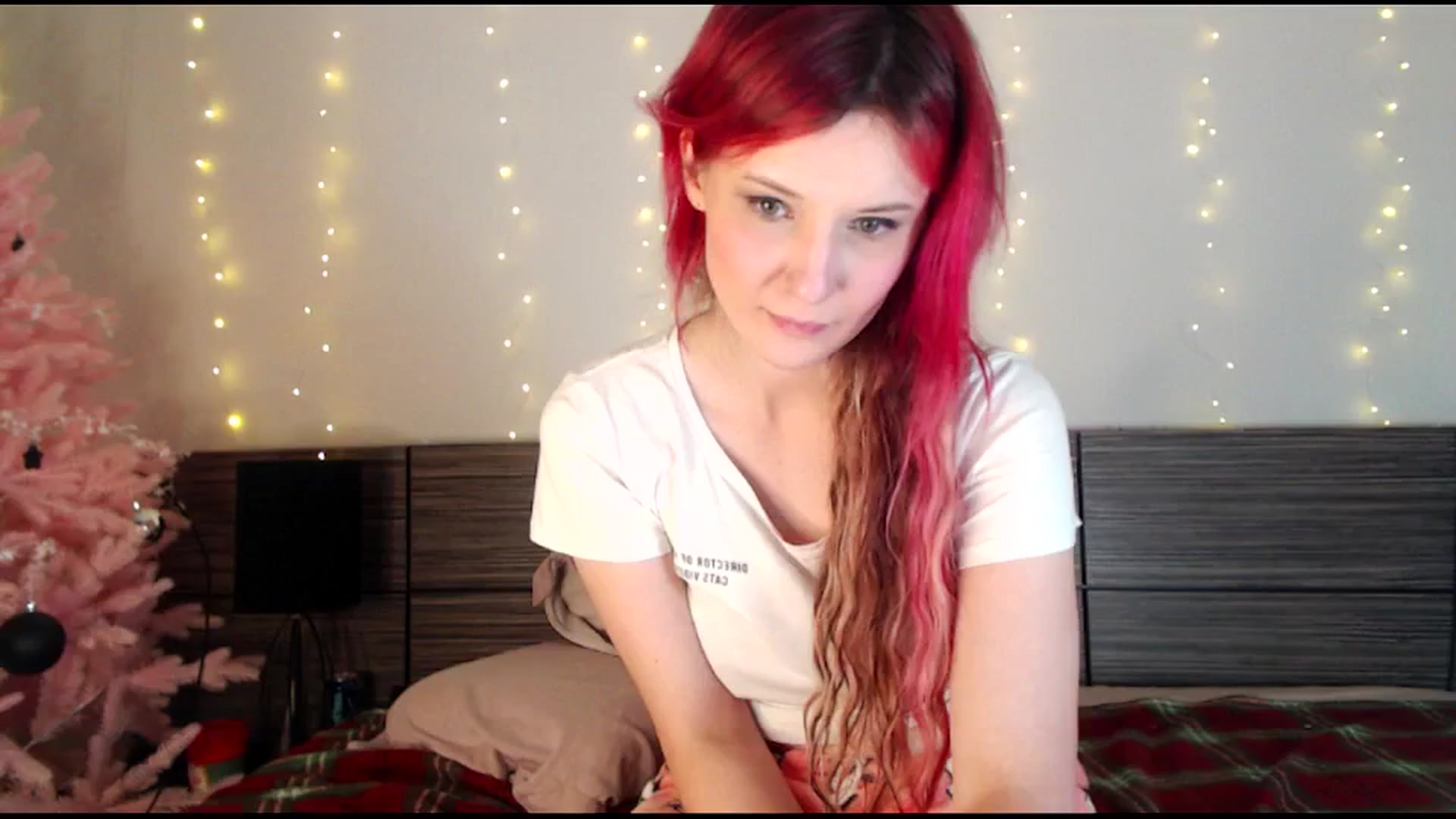 Gallery image thumbnail from Sleepy_AF's myfreecams stream on, 12/28/2024, 18:58 image 3 of 20