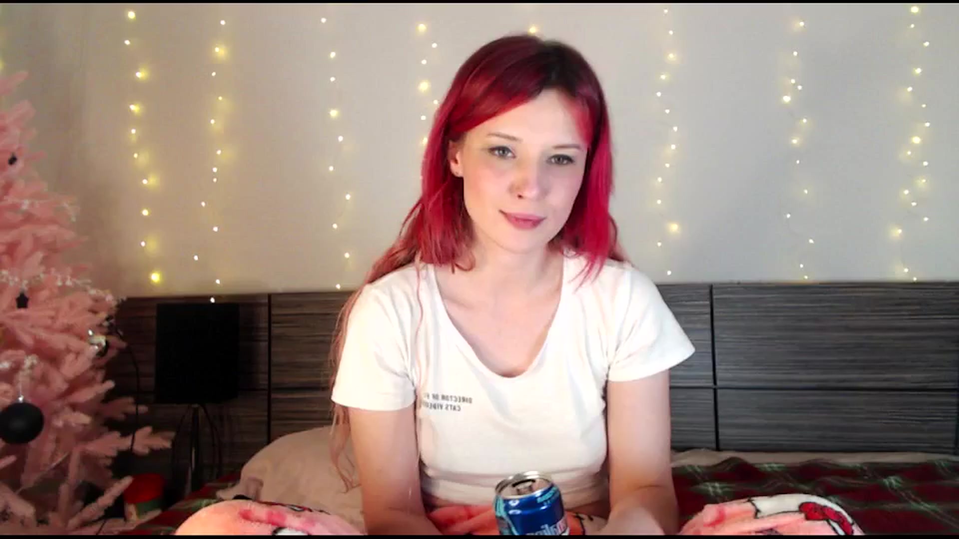 Gallery image thumbnail from Sleepy_AF's myfreecams stream on, 12/28/2024, 18:58 image 14 of 20