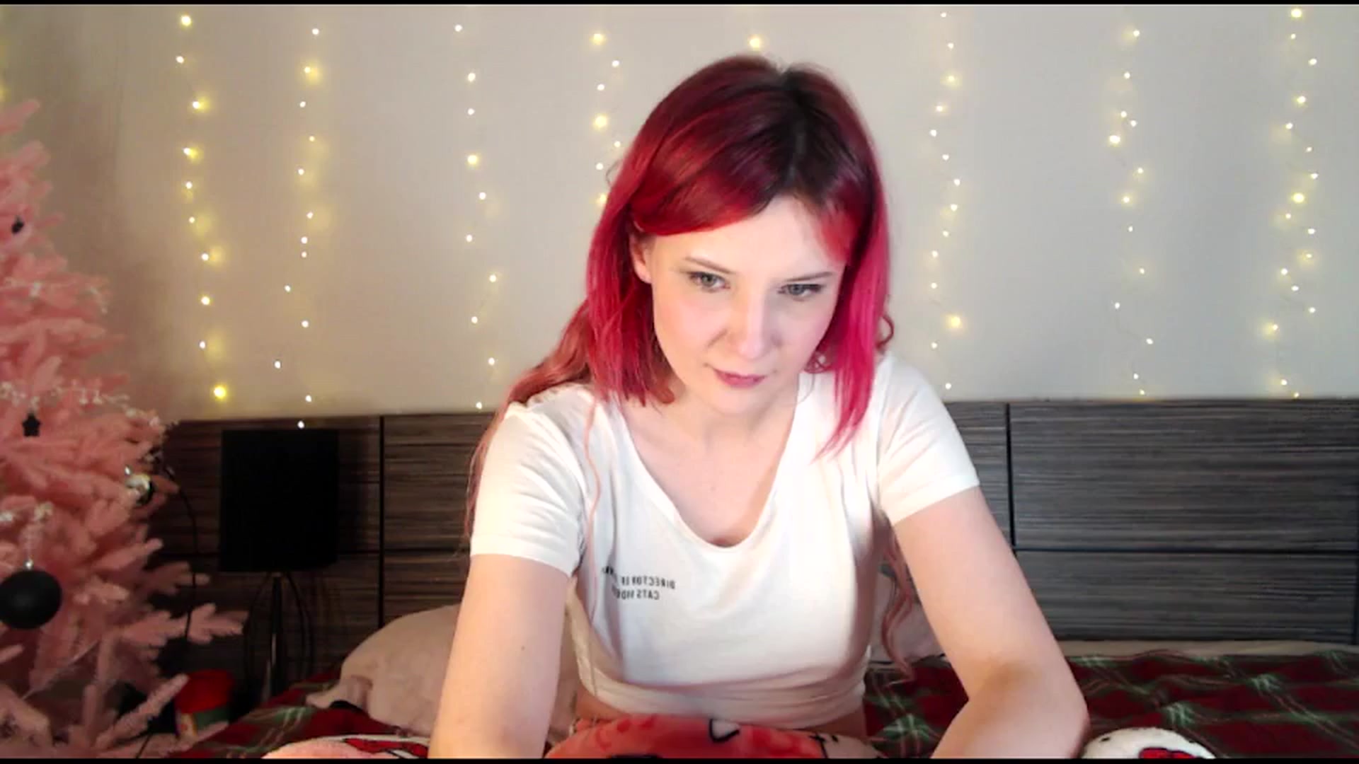 Gallery image thumbnail from Sleepy_AF's myfreecams stream on, 12/28/2024, 18:58 image 11 of 20