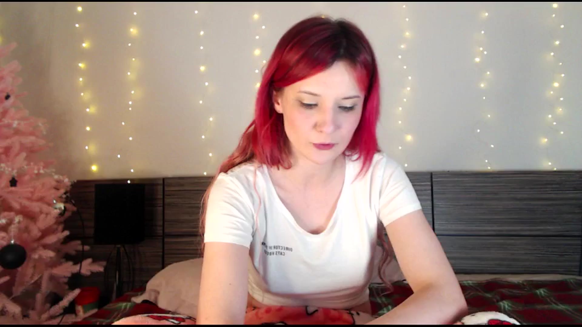 Gallery image thumbnail from Sleepy_AF's myfreecams stream on, 12/28/2024, 18:58 image 12 of 20