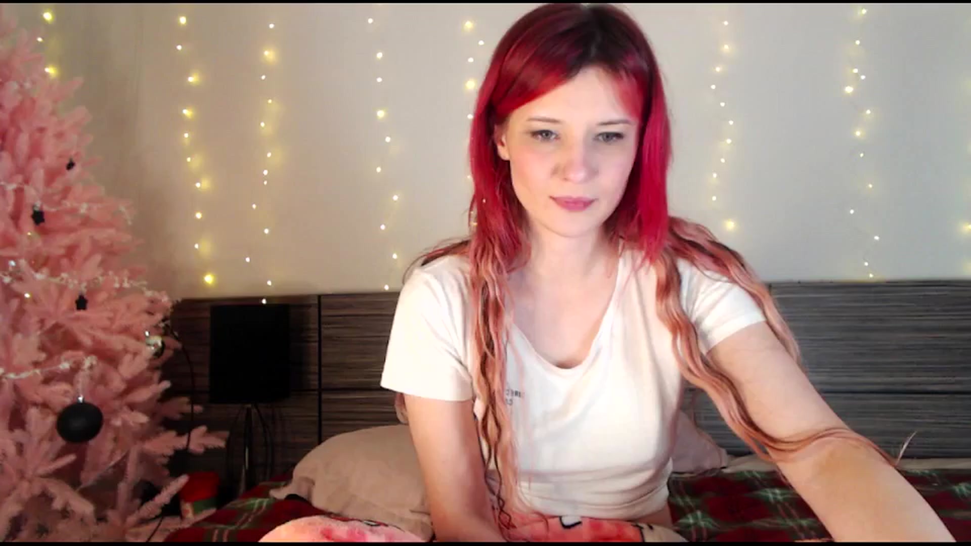 Gallery image thumbnail from Sleepy_AF's myfreecams stream on, 12/28/2024, 18:58 image 17 of 20