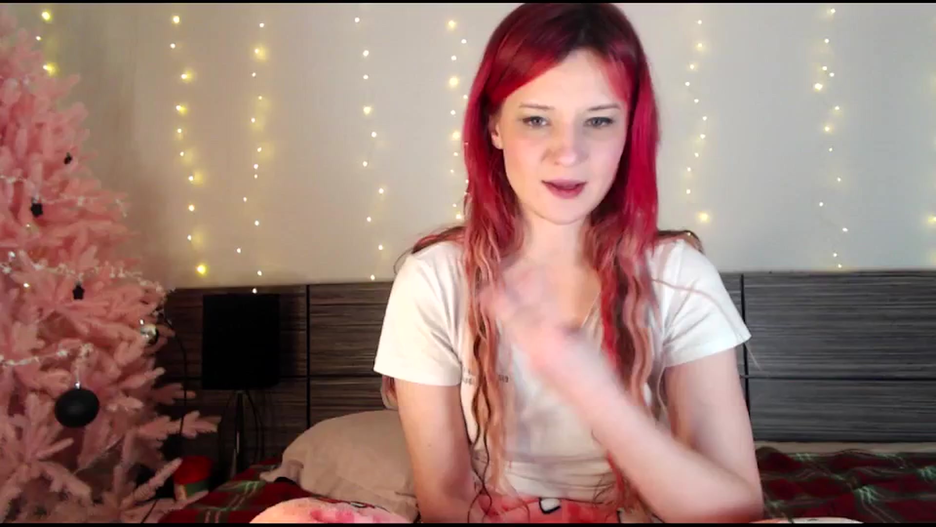 Gallery image thumbnail from Sleepy_AF's myfreecams stream on, 12/28/2024, 18:58 image 18 of 20