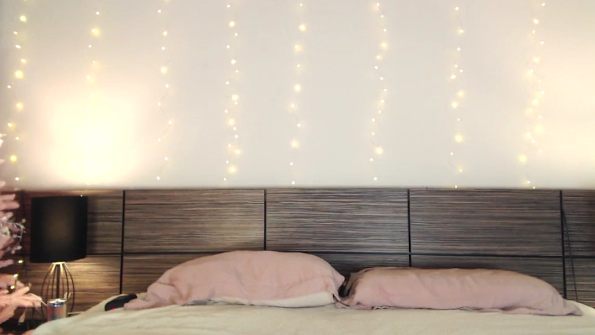Gallery image thumbnail from Sleepy_AF's myfreecams stream on, 01/02/2025, 22:35 image 2 of 20