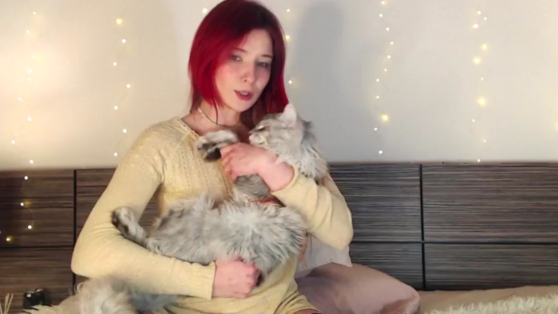 Gallery image thumbnail from Sleepy_AF's myfreecams stream on, 01/03/2025, 05:40 image 15 of 20