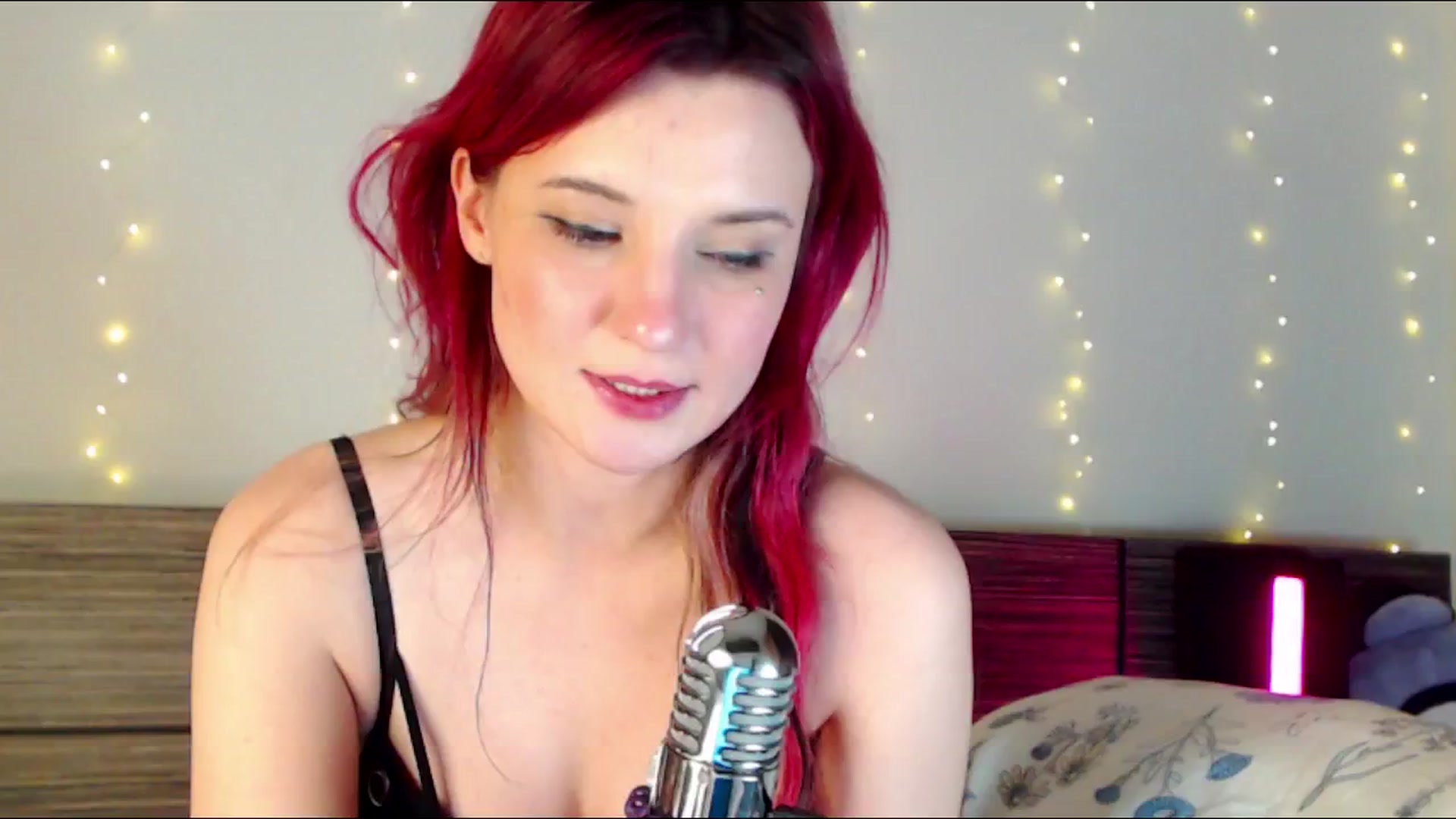 Gallery image thumbnail from Sleepy_AF's myfreecams stream on, 01/21/2025, 24:55 image 19 of 20