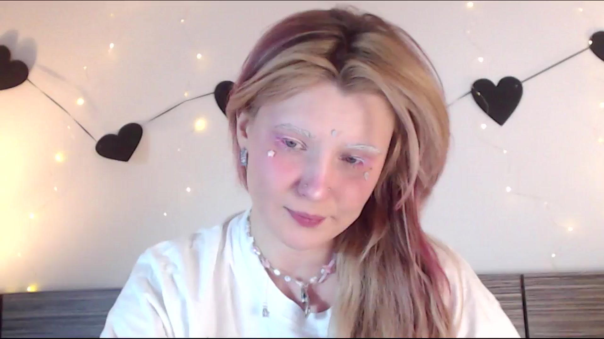 Gallery image thumbnail from Sleepy_AF's myfreecams stream on, 02/22/2025, 18:50 image 7 of 20