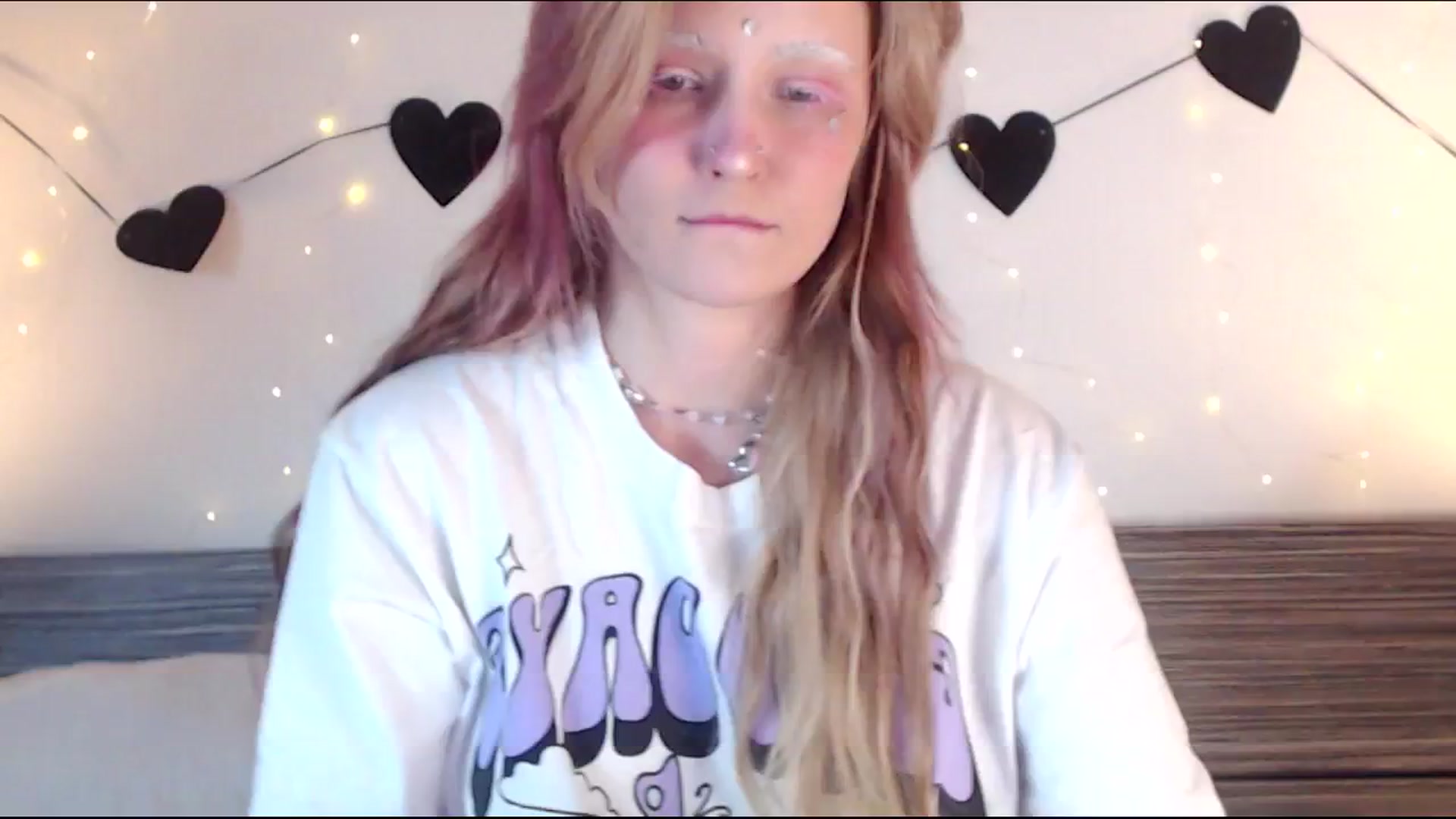 Gallery image thumbnail from Sleepy_AF's myfreecams stream on, 02/22/2025, 18:50 image 10 of 20