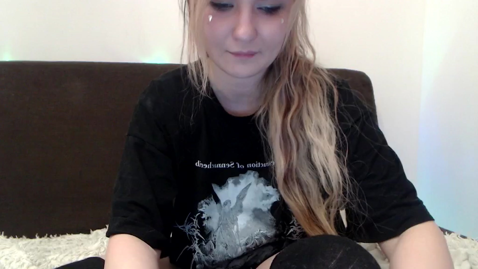 Gallery image thumbnail from Sleepy_AF's myfreecams stream on, 04/06/2025, 06:44 image 3 of 20