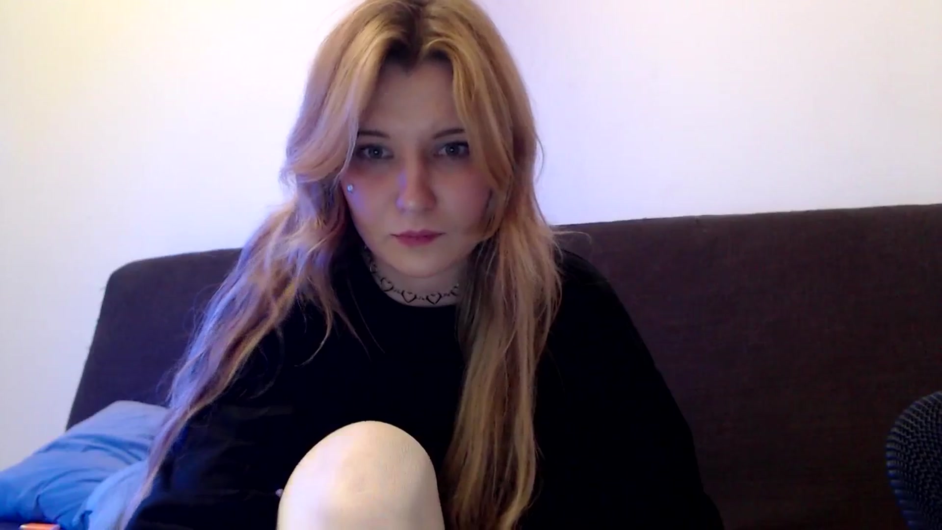 Gallery image thumbnail from Sleepy_AF's myfreecams stream on, 04/07/2025, 20:34 image 14 of 20