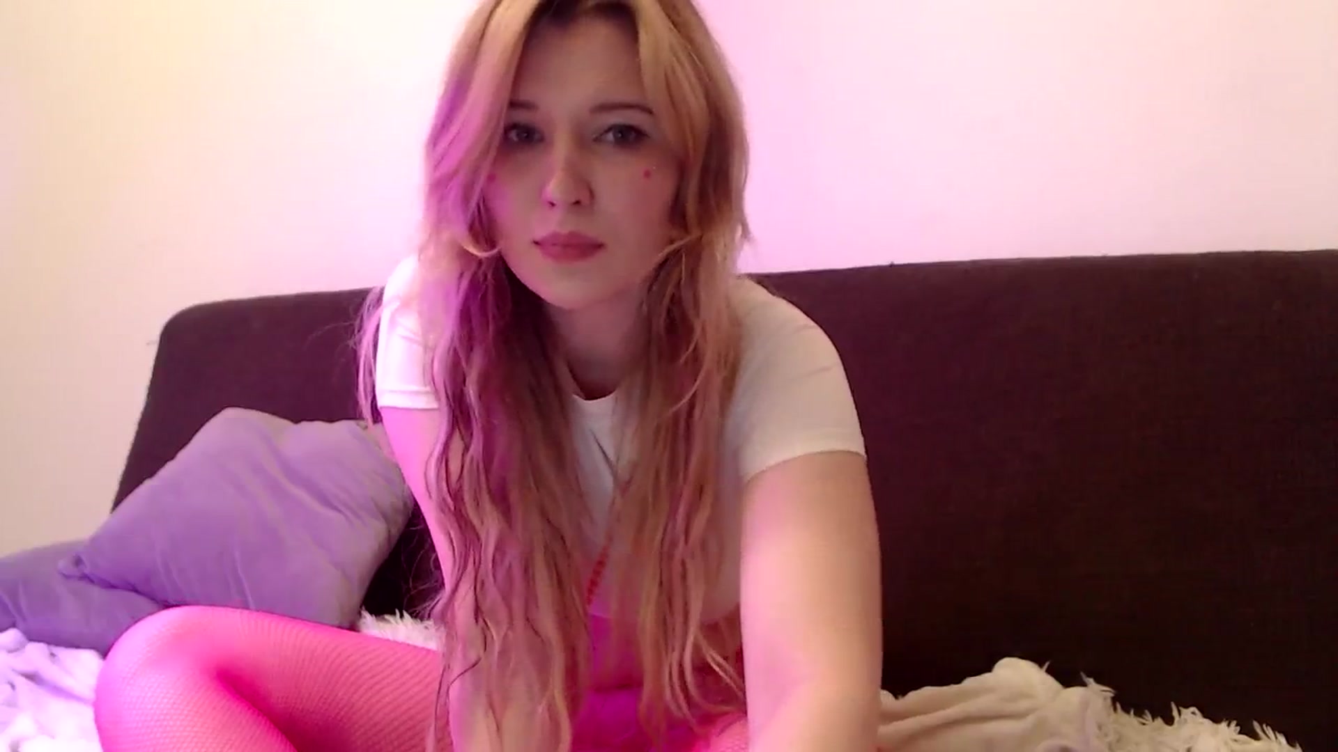 Gallery image thumbnail from Sleepy_AF's myfreecams stream on, 04/09/2025, 23:33 image 2 of 20
