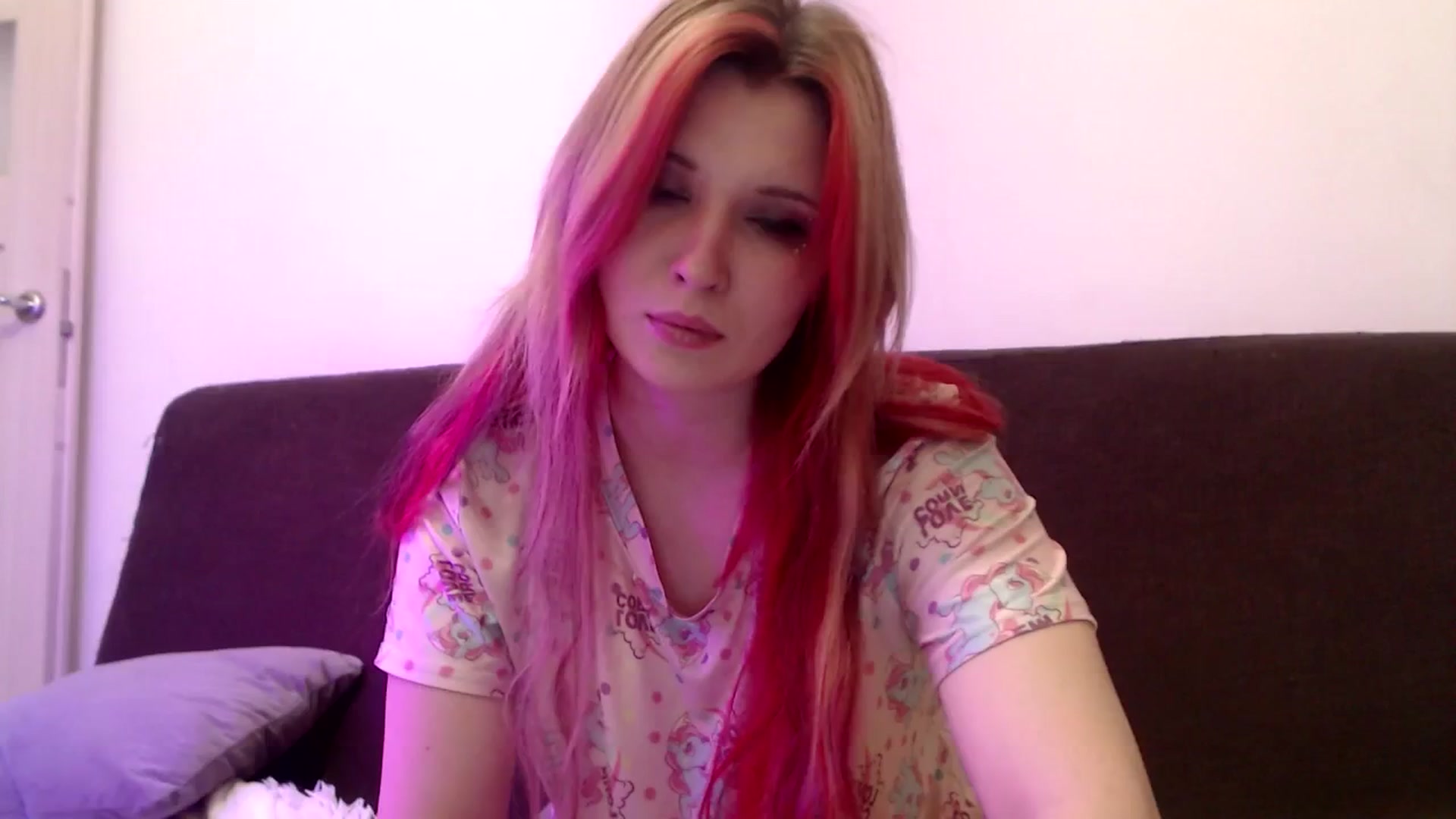 Gallery image thumbnail from Sleepy_AF's myfreecams stream on, 04/14/2025, 17:41 image 19 of 20
