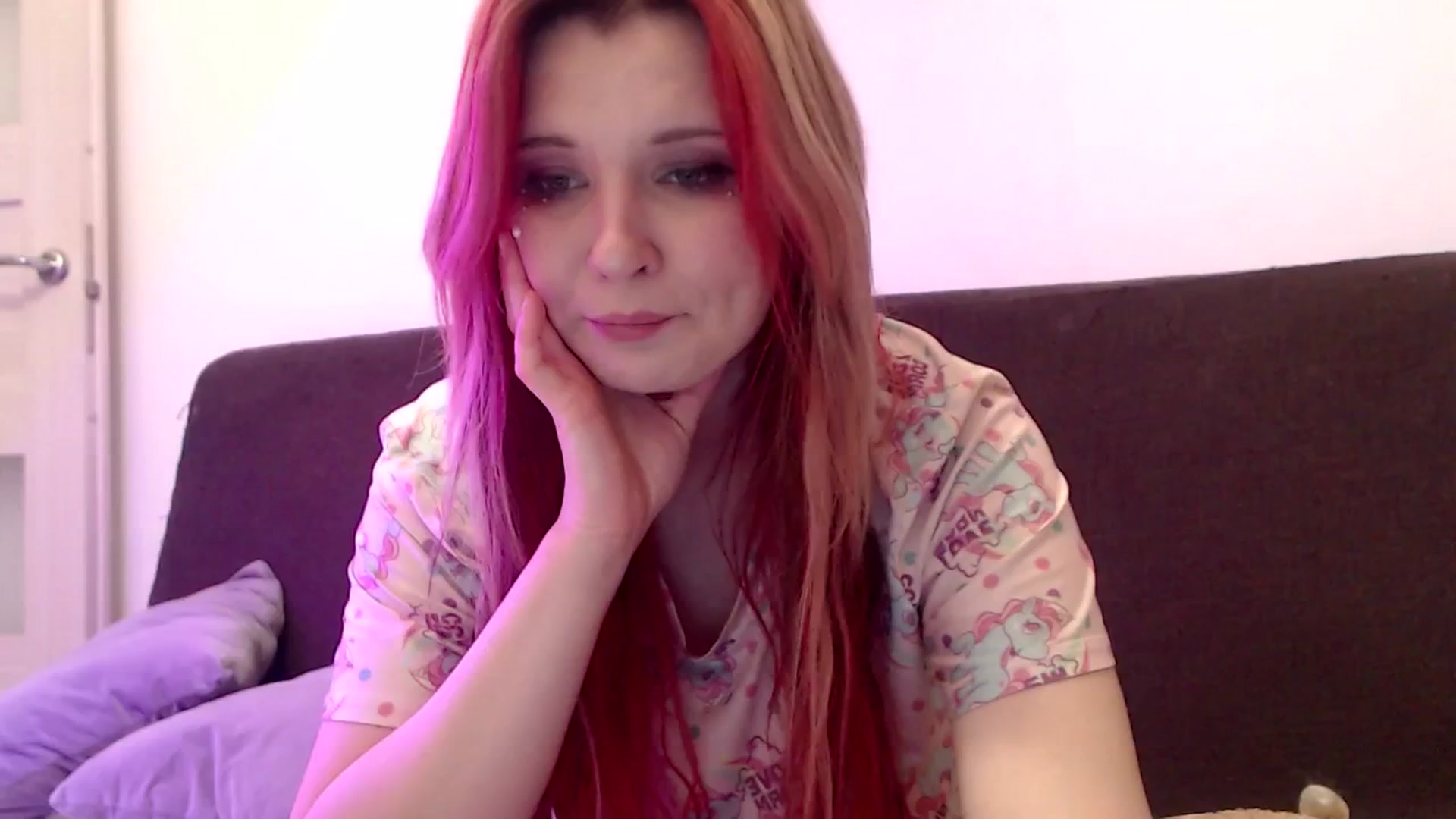 Gallery image thumbnail from Sleepy_AF's myfreecams stream on, 04/14/2025, 17:41 image 1 of 20