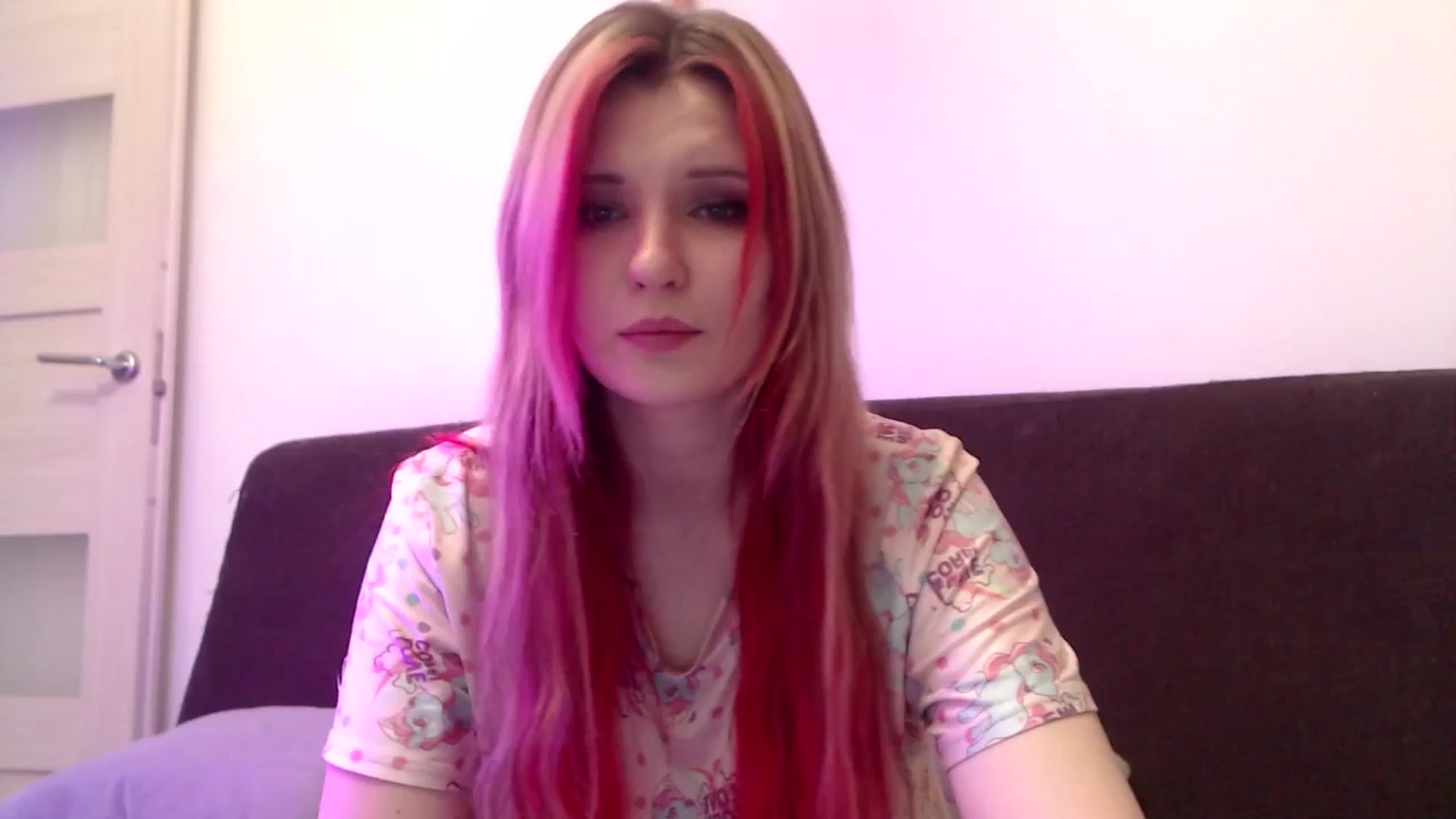 Gallery image thumbnail from Sleepy_AF's myfreecams stream on, 04/14/2025, 17:41 image 18 of 20