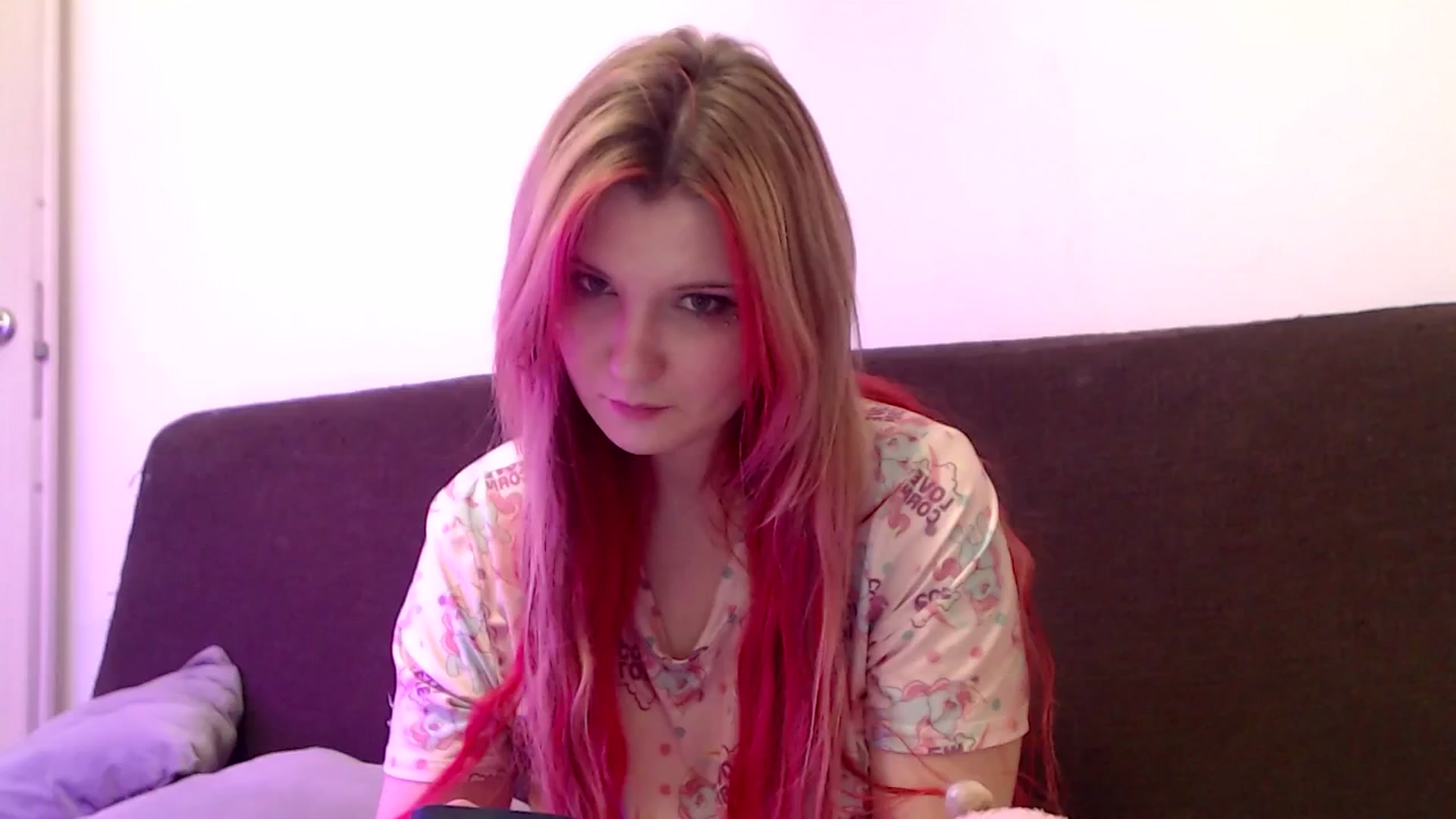 Gallery image thumbnail from Sleepy_AF's myfreecams stream on, 04/14/2025, 17:41 image 5 of 20