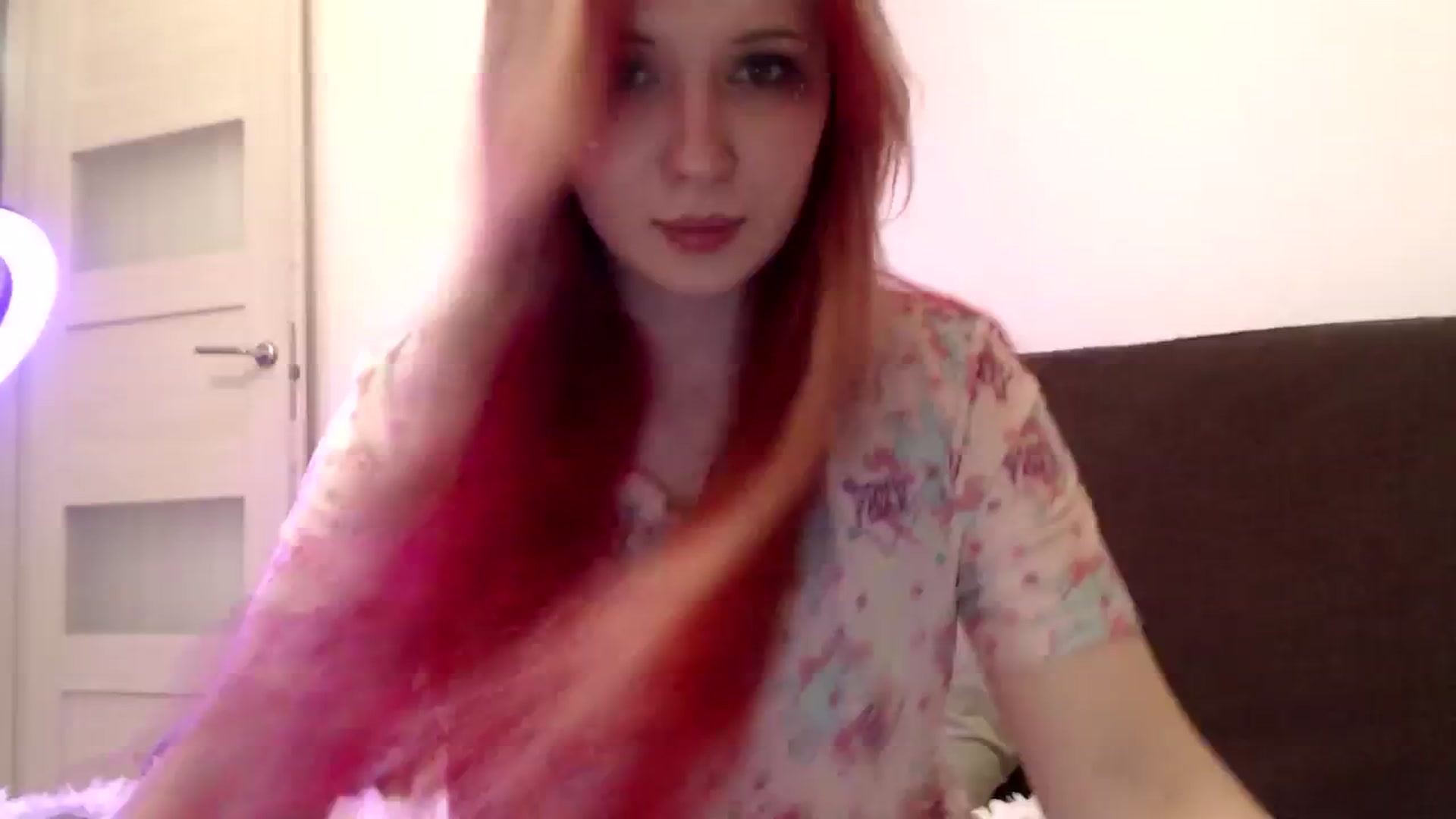 Gallery image thumbnail from Sleepy_AF's myfreecams stream on, 04/14/2025, 17:41 image 14 of 20