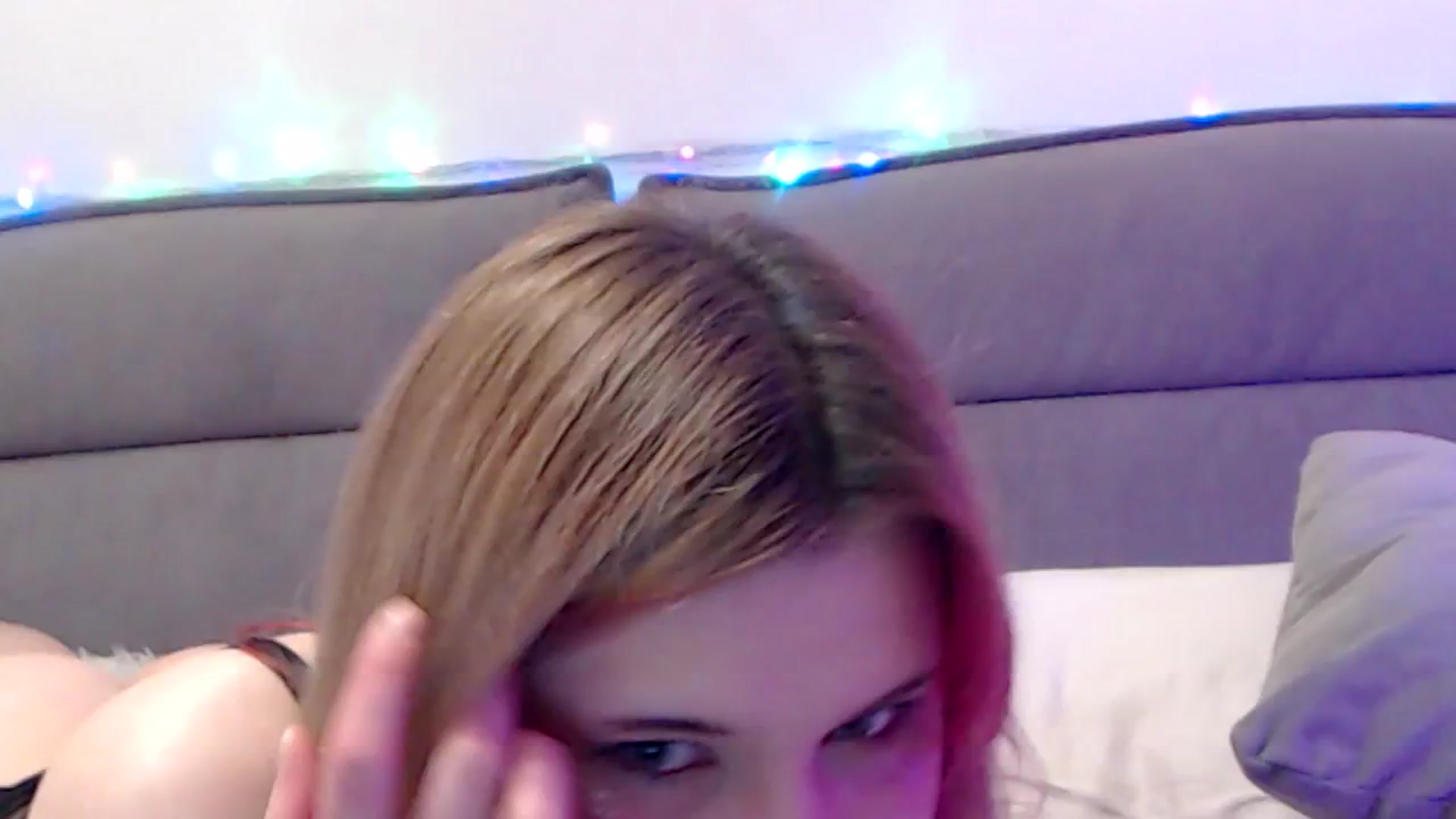 Gallery image thumbnail from Sleepy_AF's myfreecams stream on, 04/24/2025, 23:01 image 18 of 20