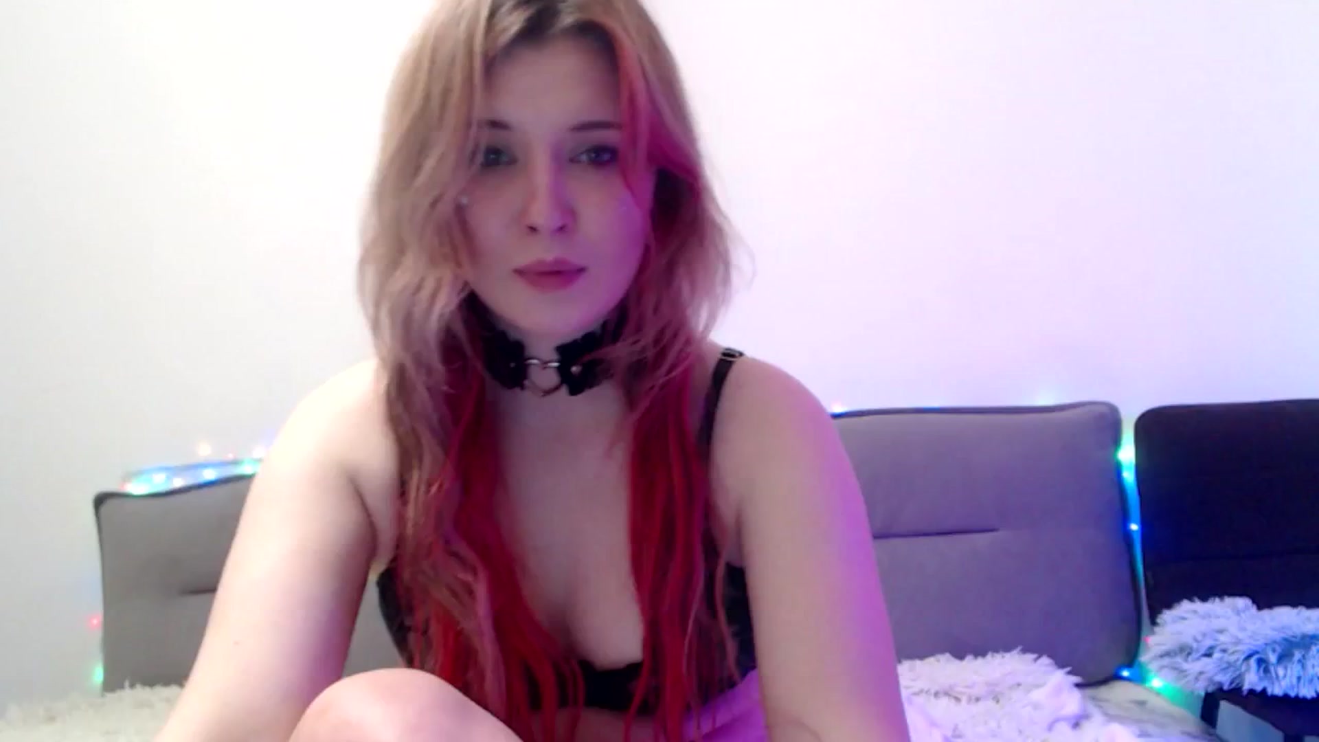 Gallery image thumbnail from Sleepy_AF's myfreecams stream on, 04/24/2025, 23:01 image 12 of 20