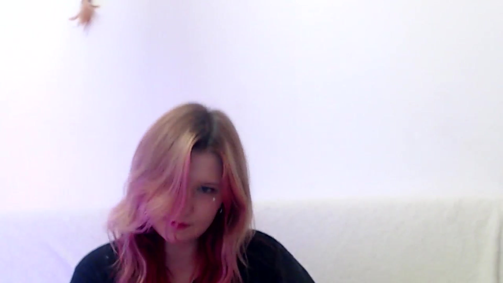 Gallery image thumbnail from Sleepy_AF's myfreecams stream on, 04/27/2025, 21:00 image 4 of 20