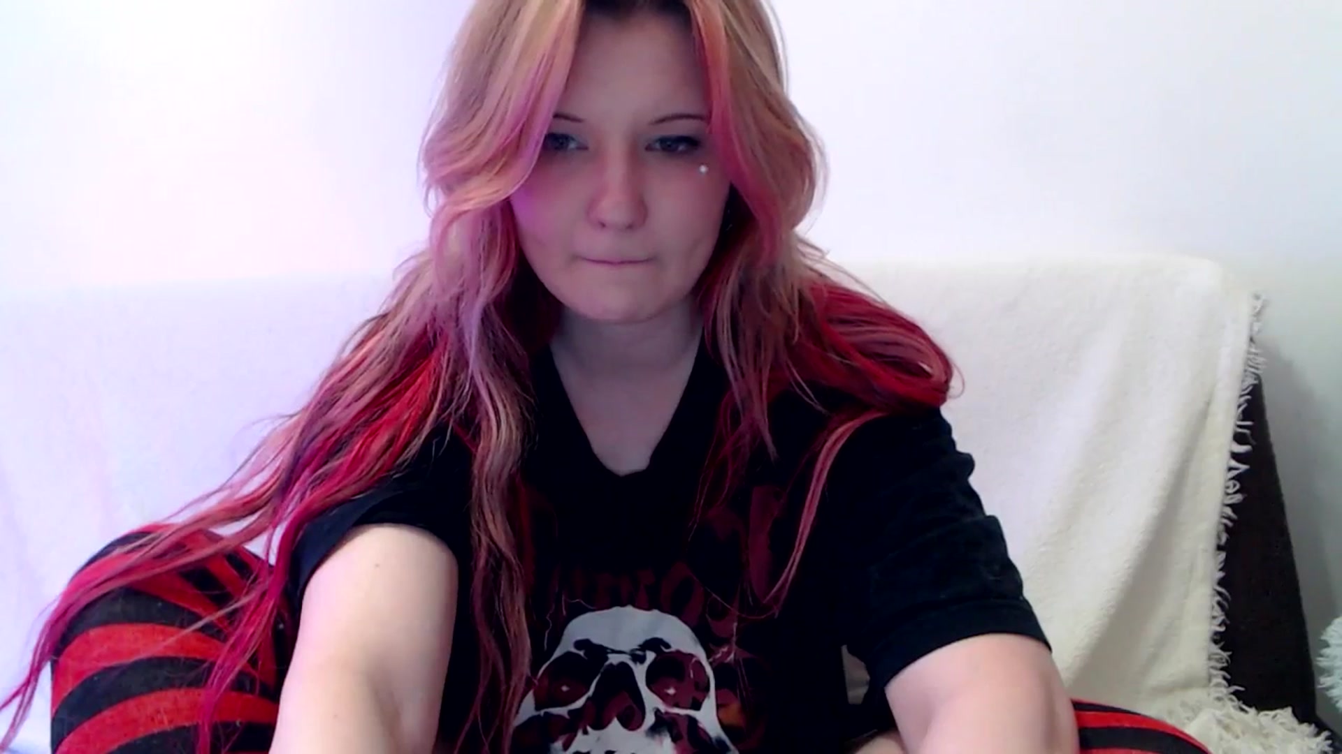Gallery image thumbnail from Sleepy_AF's myfreecams stream on, 04/27/2025, 21:00 image 12 of 20