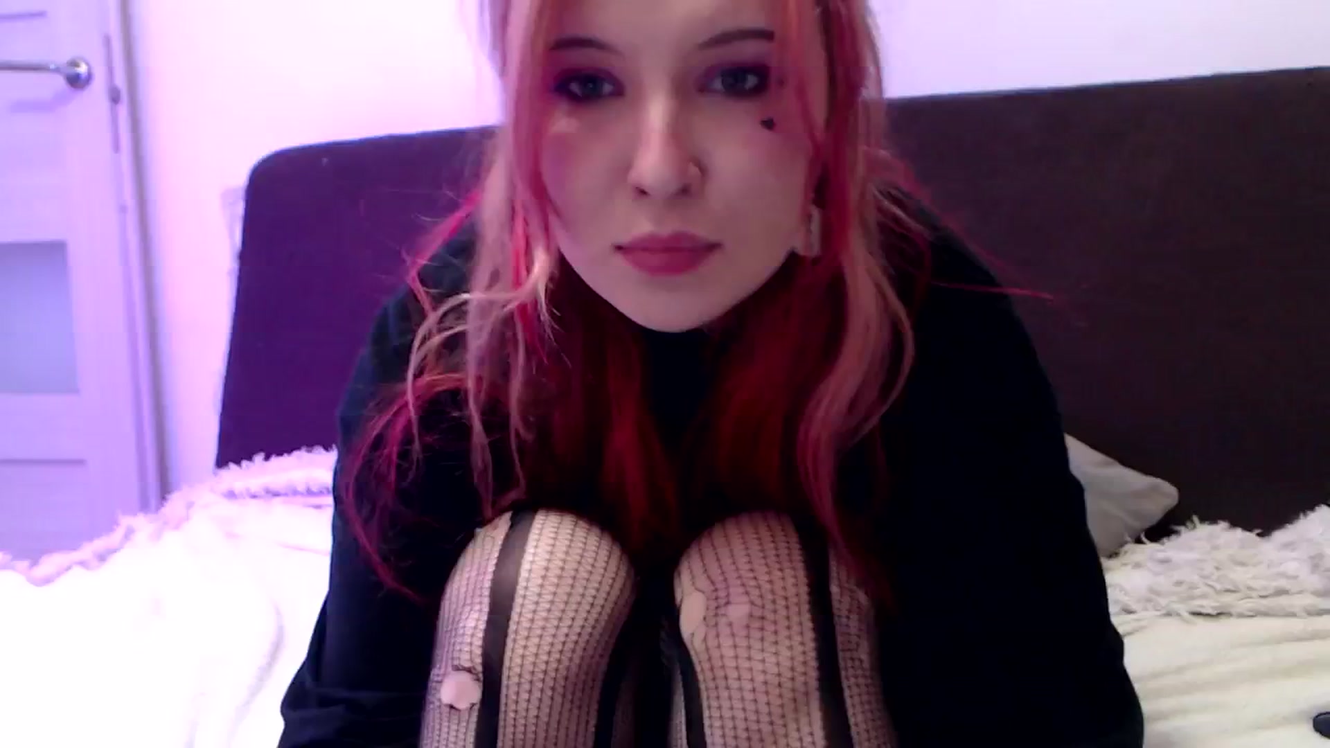 Gallery image thumbnail from Sleepy_AF's myfreecams stream on, 04/30/2025, 23:19 image 3 of 20