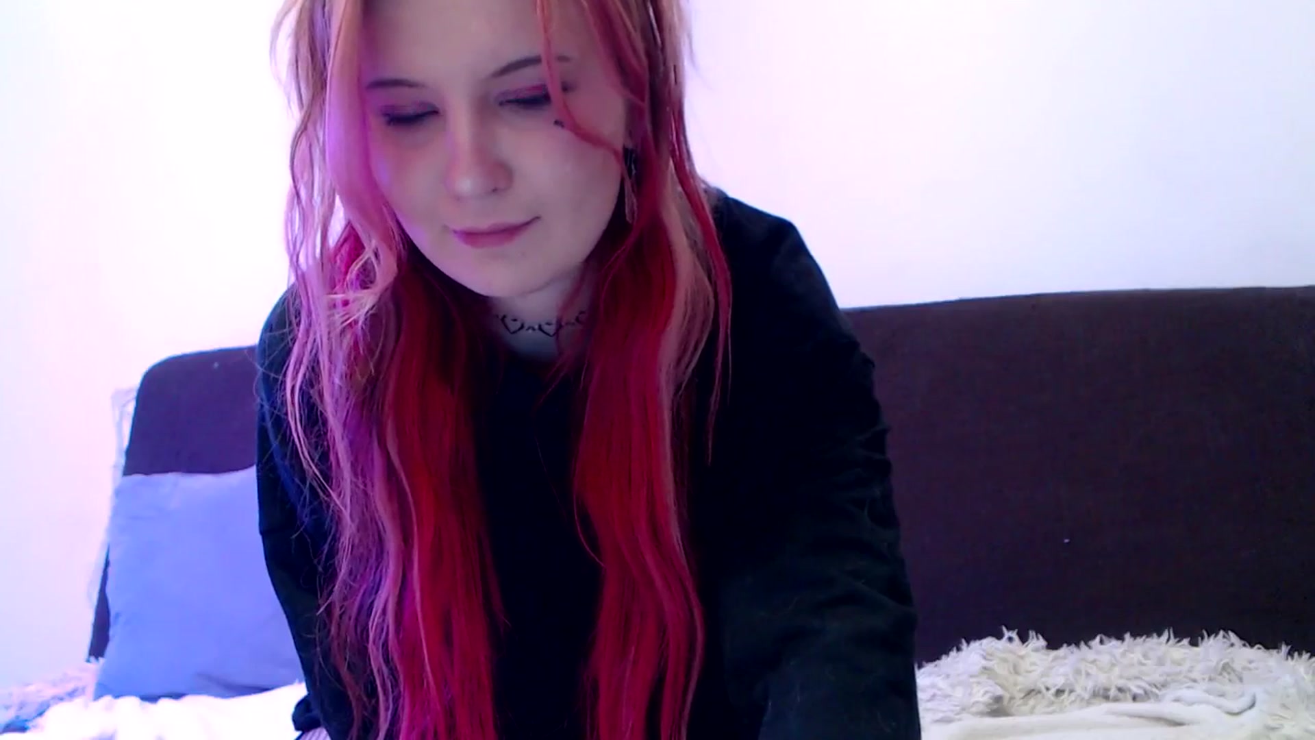 Gallery image thumbnail from Sleepy_AF's myfreecams stream on, 05/01/2025, 24:15 image 8 of 20