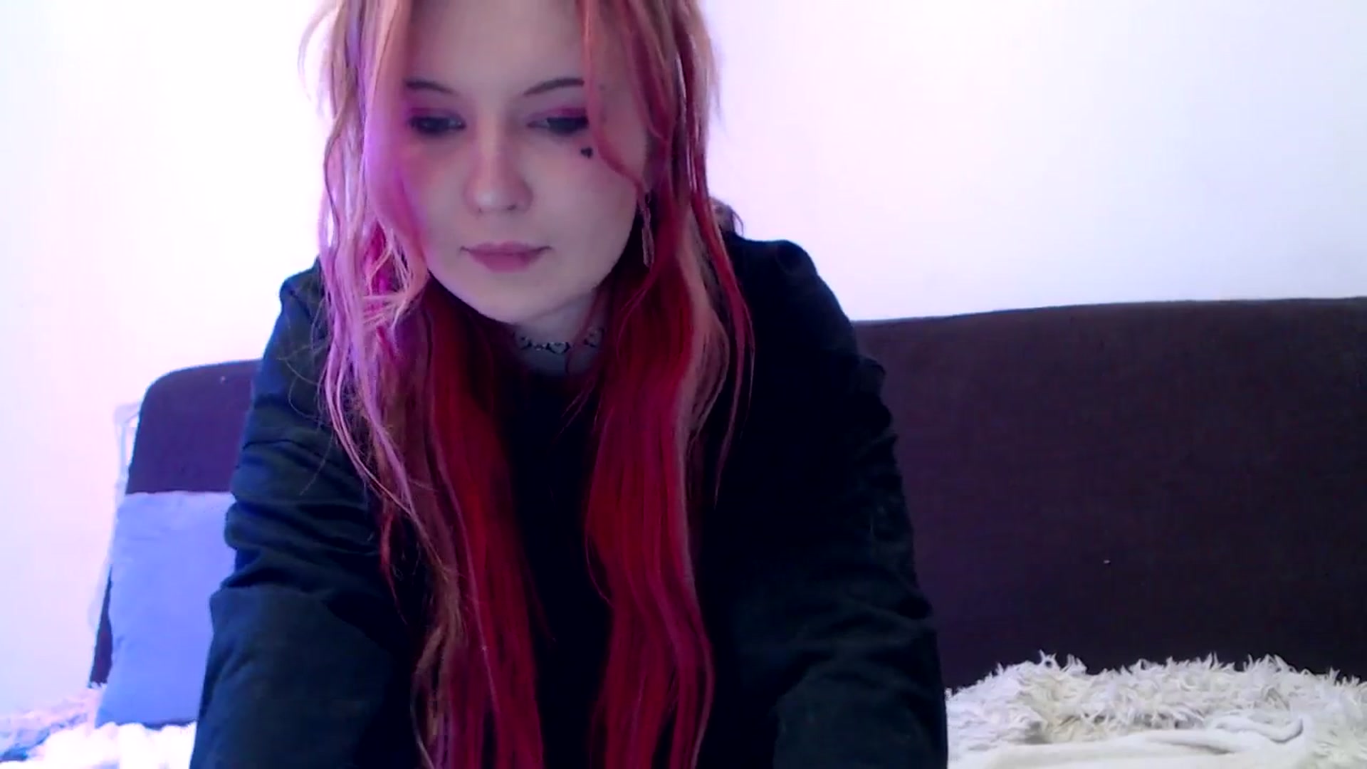 Gallery image thumbnail from Sleepy_AF's myfreecams stream on, 05/01/2025, 24:15 image 9 of 20