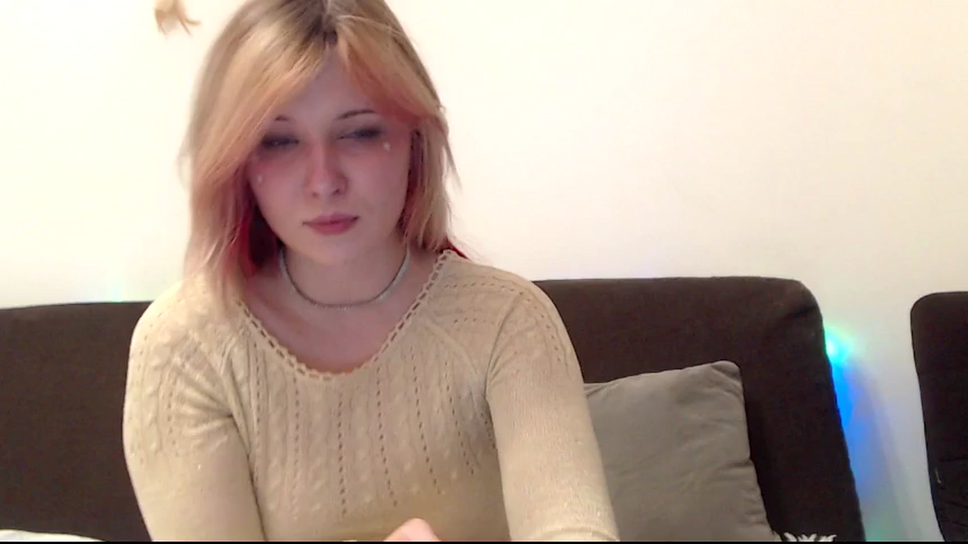 Gallery image thumbnail from Sleepy_AF's myfreecams stream on, 05/06/2025, 20:52 image 4 of 20