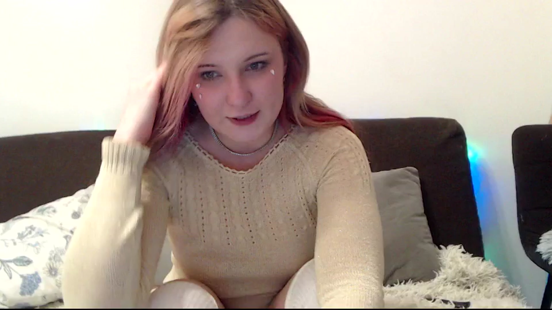 Gallery image thumbnail from Sleepy_AF's myfreecams stream on, 05/06/2025, 20:52 image 18 of 20