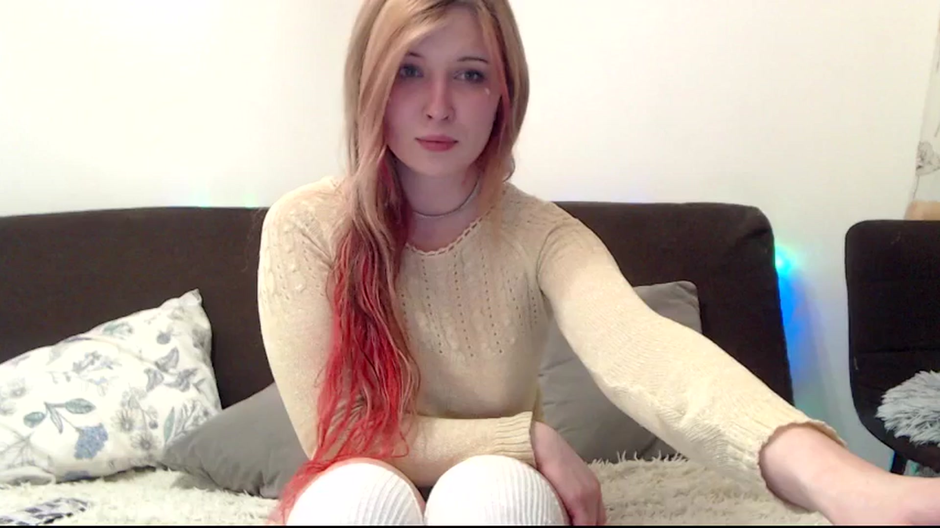 Gallery image thumbnail from Sleepy_AF's myfreecams stream on, 05/06/2025, 20:52 image 20 of 20