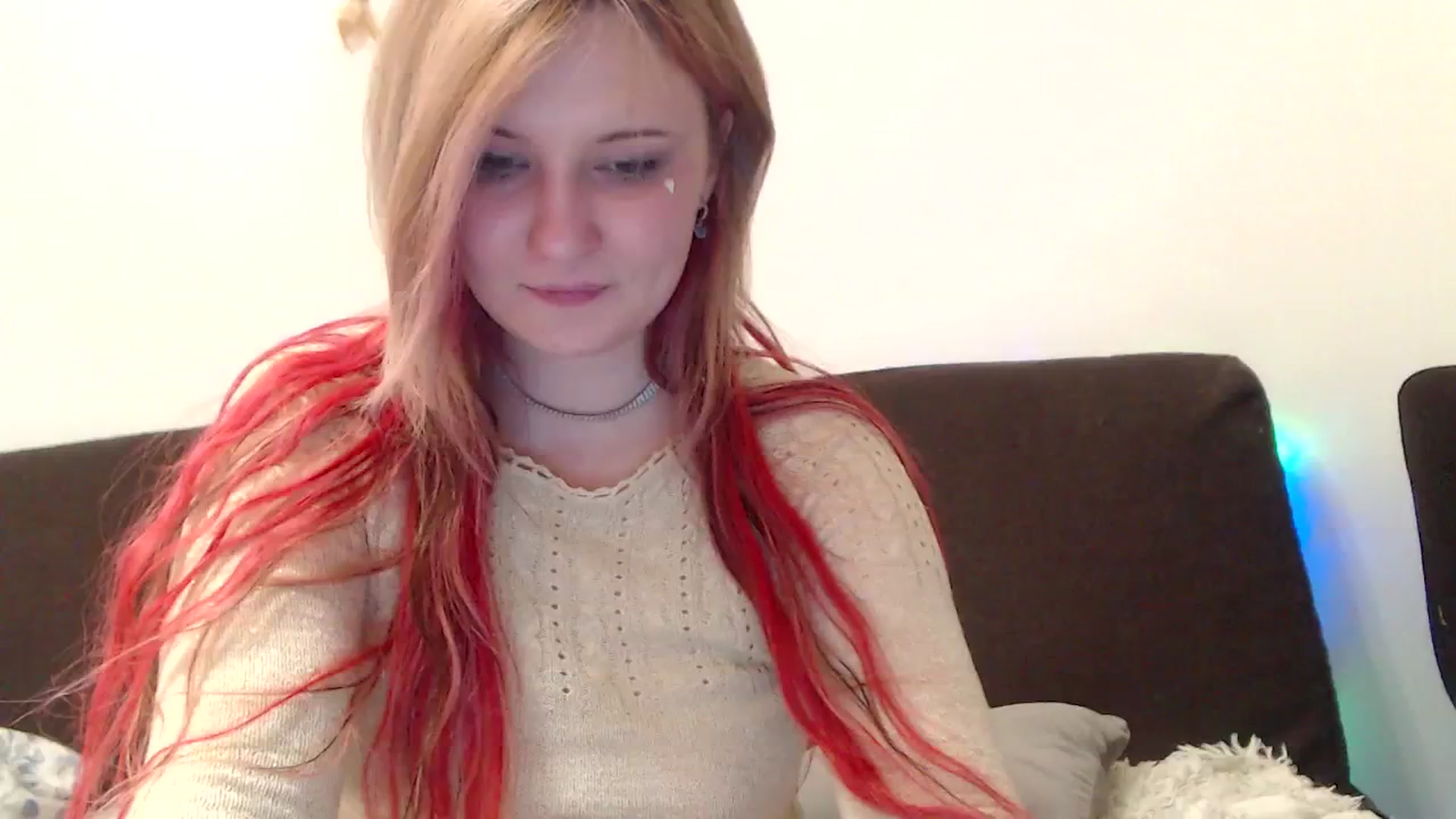 Gallery image thumbnail from Sleepy_AF's myfreecams stream on, 05/07/2025, 24:09 image 10 of 20