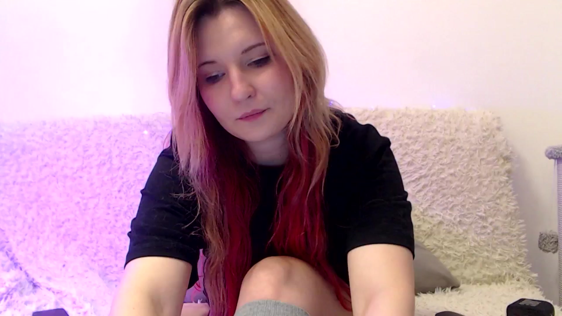 Gallery image thumbnail from Sleepy_AF's myfreecams stream on, 05/18/2025, 23:30 image 20 of 20