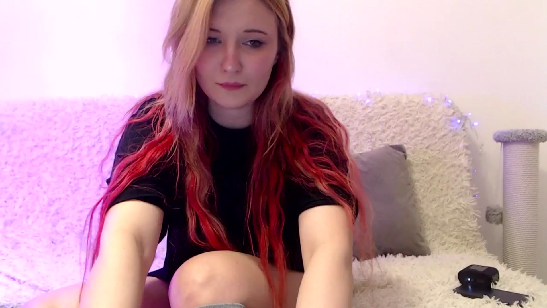 Gallery image thumbnail from Sleepy_AF's myfreecams stream on, 05/18/2025, 23:30 image 5 of 20