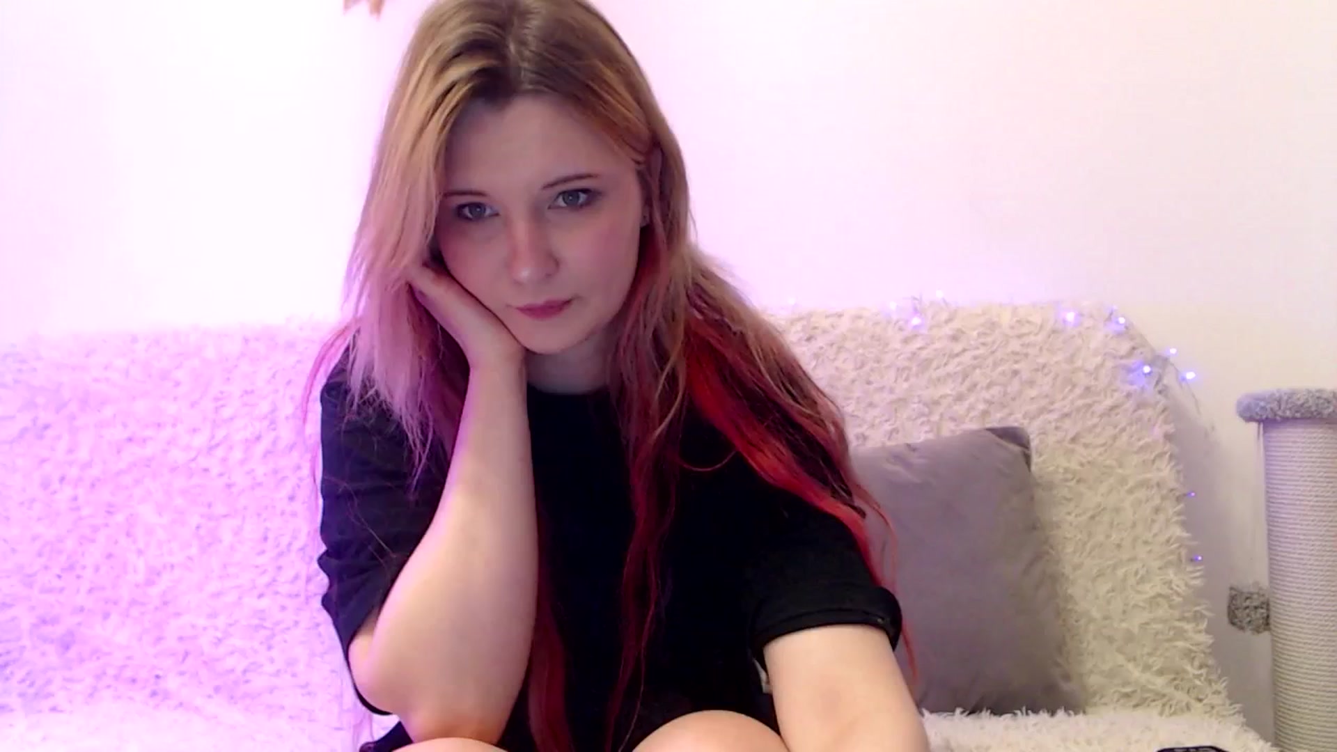 Gallery image thumbnail from Sleepy_AF's myfreecams stream on, 05/18/2025, 23:30 image 1 of 20