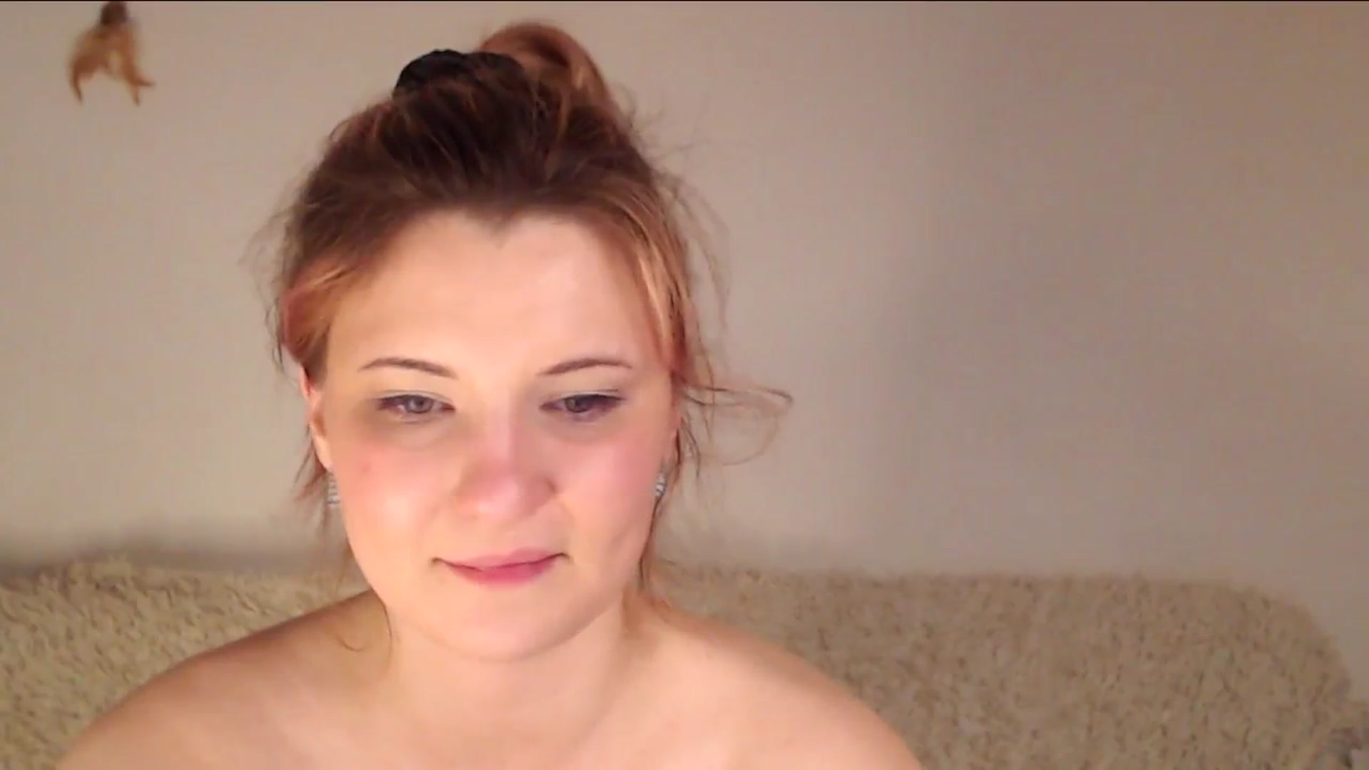 Gallery image thumbnail from Sleepy_AF's myfreecams stream on, 05/26/2025, 19:56 image 12 of 20
