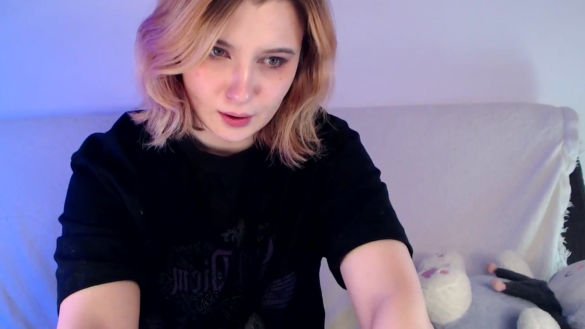 Gallery image thumbnail from Sleepy_AF's myfreecams stream on, 06/22/2025, 15:17 image 4 of 20