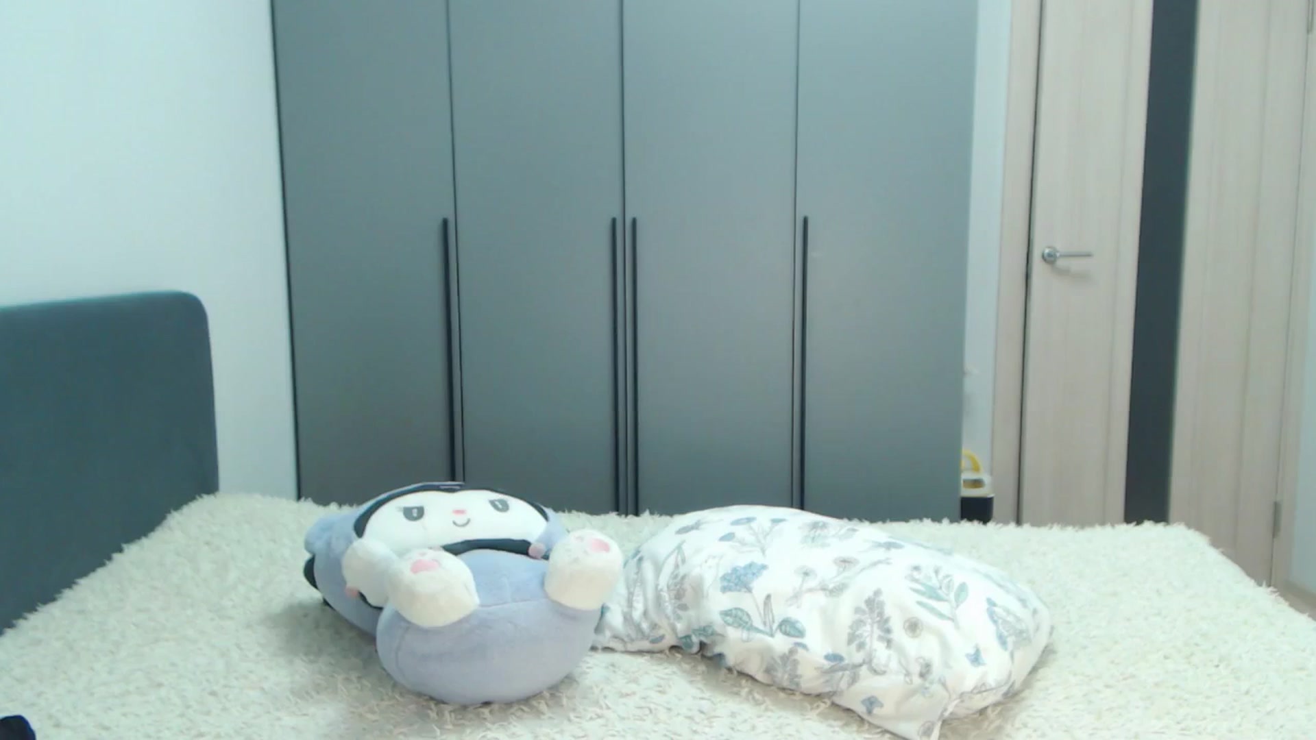 Gallery image thumbnail from Sleepy_AF's myfreecams stream on, 08/24/2025, 23:40 image 1 of 20