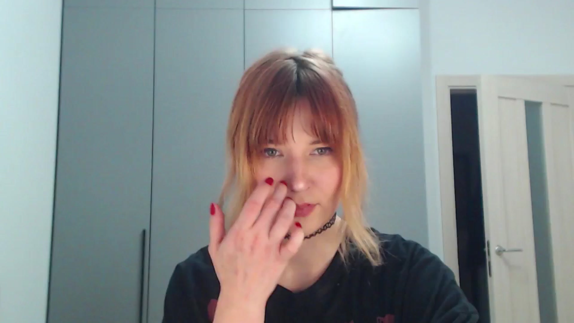Gallery image thumbnail from Sleepy_AF's myfreecams stream on, 10/04/2025, 21:24 image 9 of 20