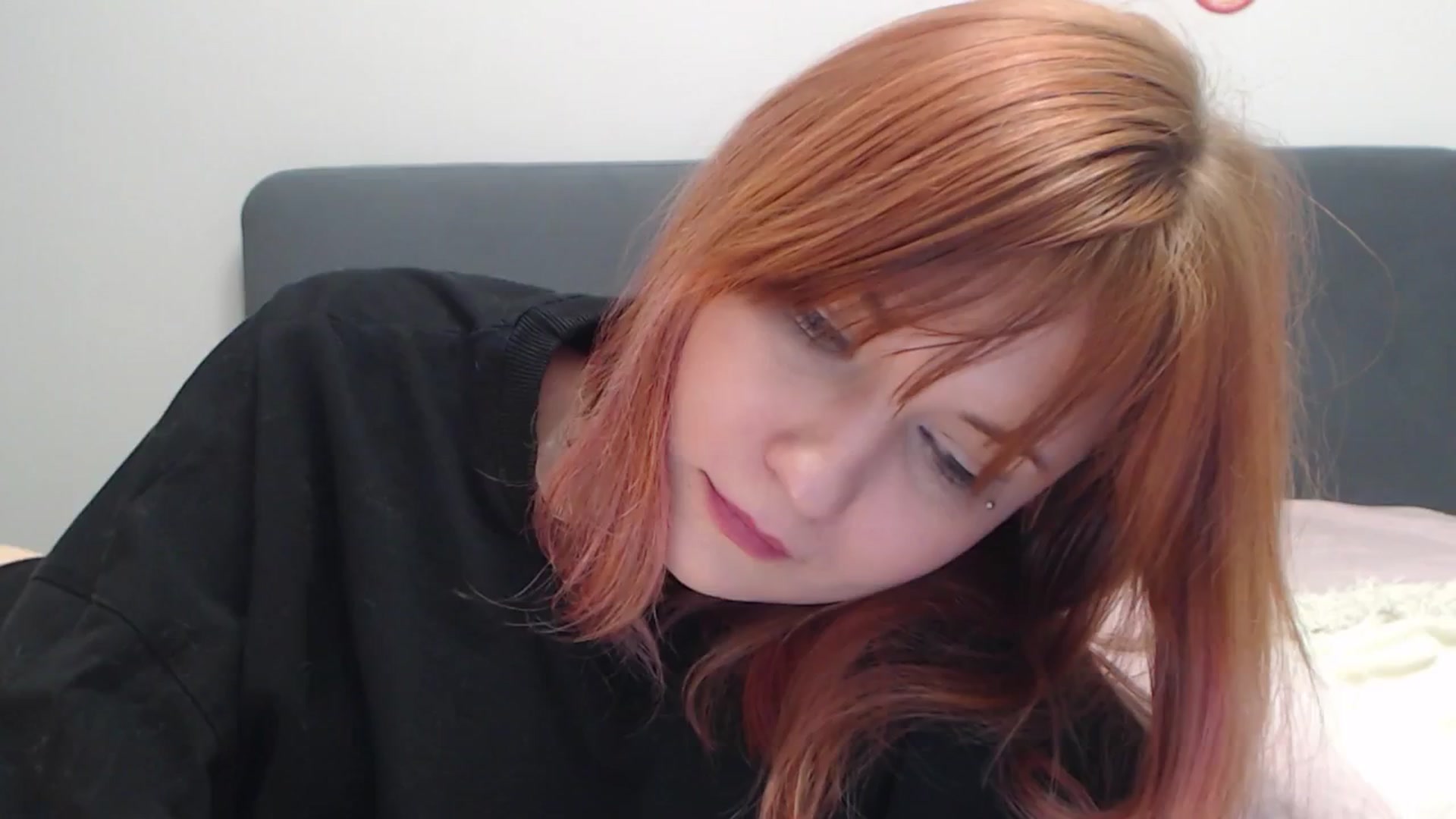 Gallery image thumbnail from Sleepy_AF's myfreecams stream on, 11/09/2025, 22:33 image 18 of 20