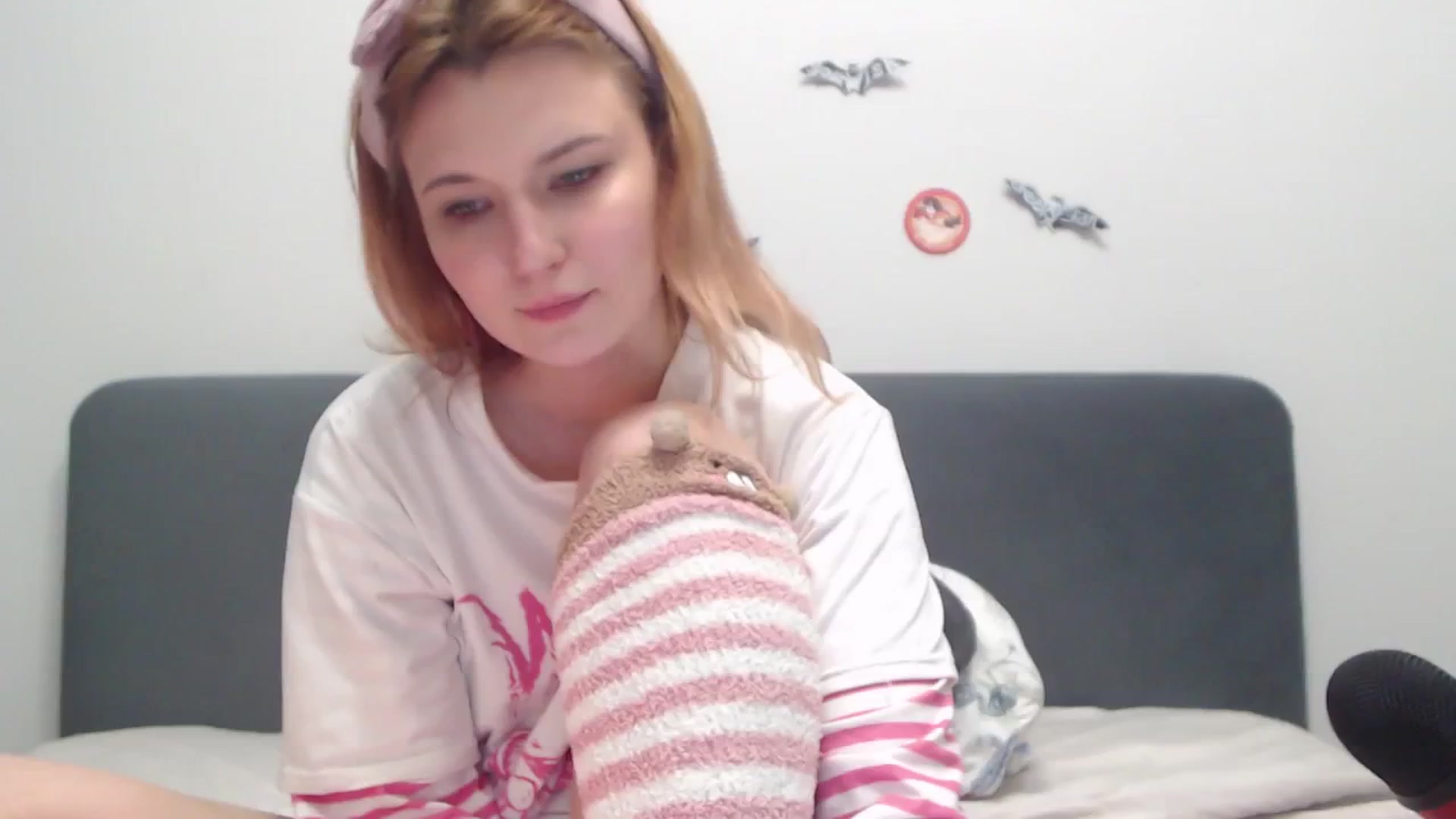Gallery image thumbnail from Sleepy_AF's myfreecams stream on, 12/06/2025, 22:46 image 18 of 20