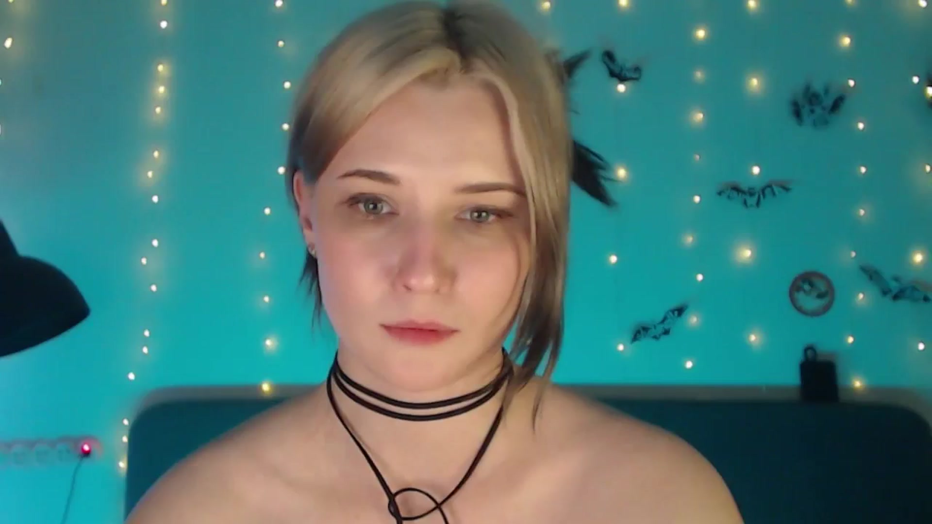 Gallery image thumbnail from Sleepy_AF's myfreecams stream on, 04/12/2026, 18:13 image 19 of 20