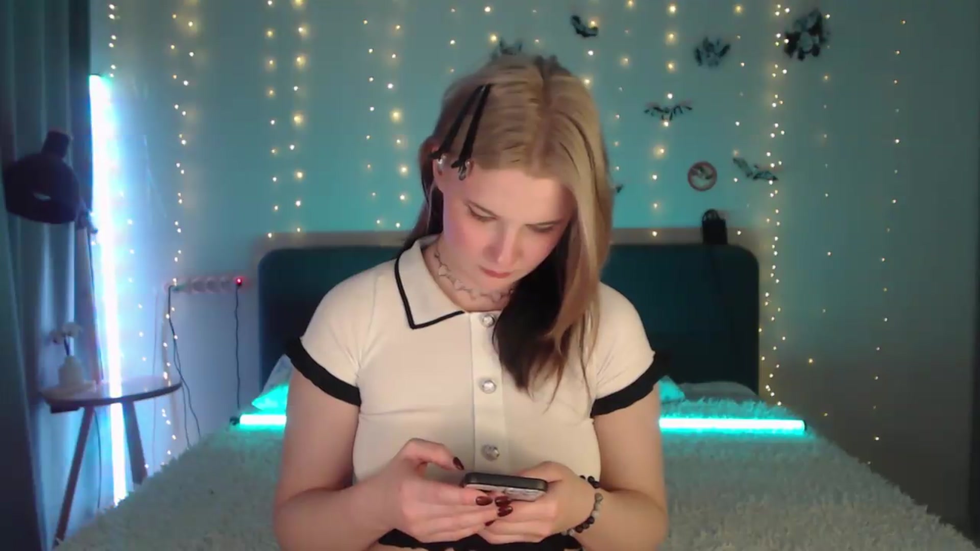 Gallery image thumbnail from Sleepy_AF's myfreecams stream on, 05/11/2026, 16:08 image 8 of 20