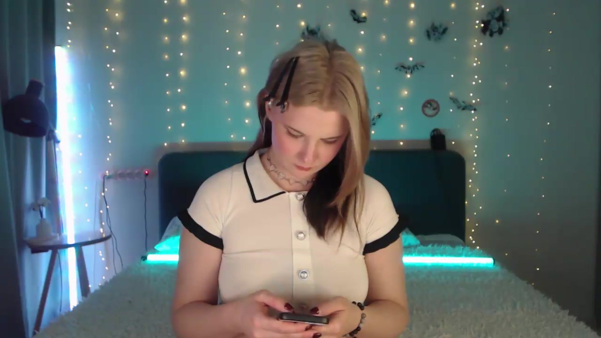 Gallery image thumbnail from Sleepy_AF's myfreecams stream on, 05/11/2026, 16:08 image 9 of 20