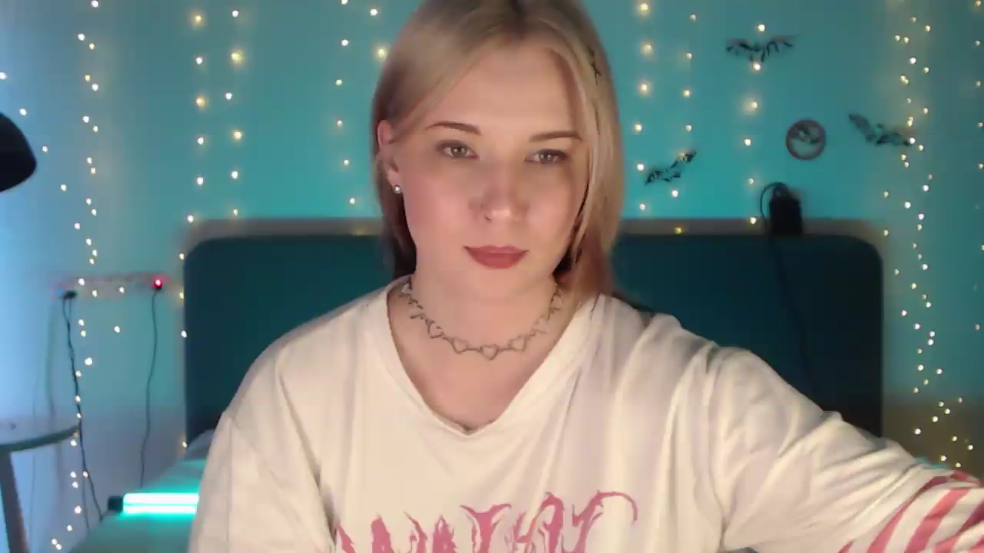 Gallery image thumbnail from Sleepy_AF's myfreecams stream on, 05/13/2026, 15:31 image 13 of 20