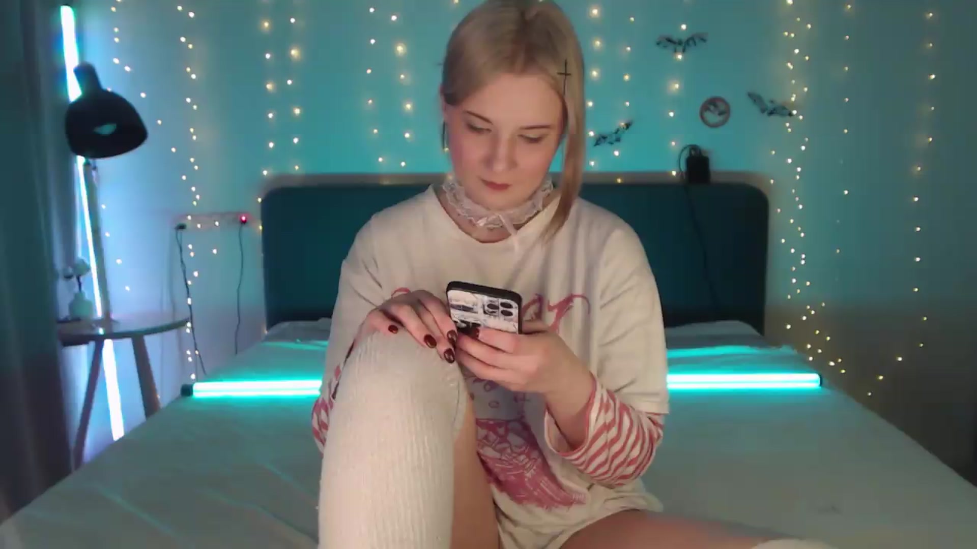 Gallery image thumbnail from Sleepy_AF's myfreecams stream on, 05/13/2026, 15:31 image 1 of 20