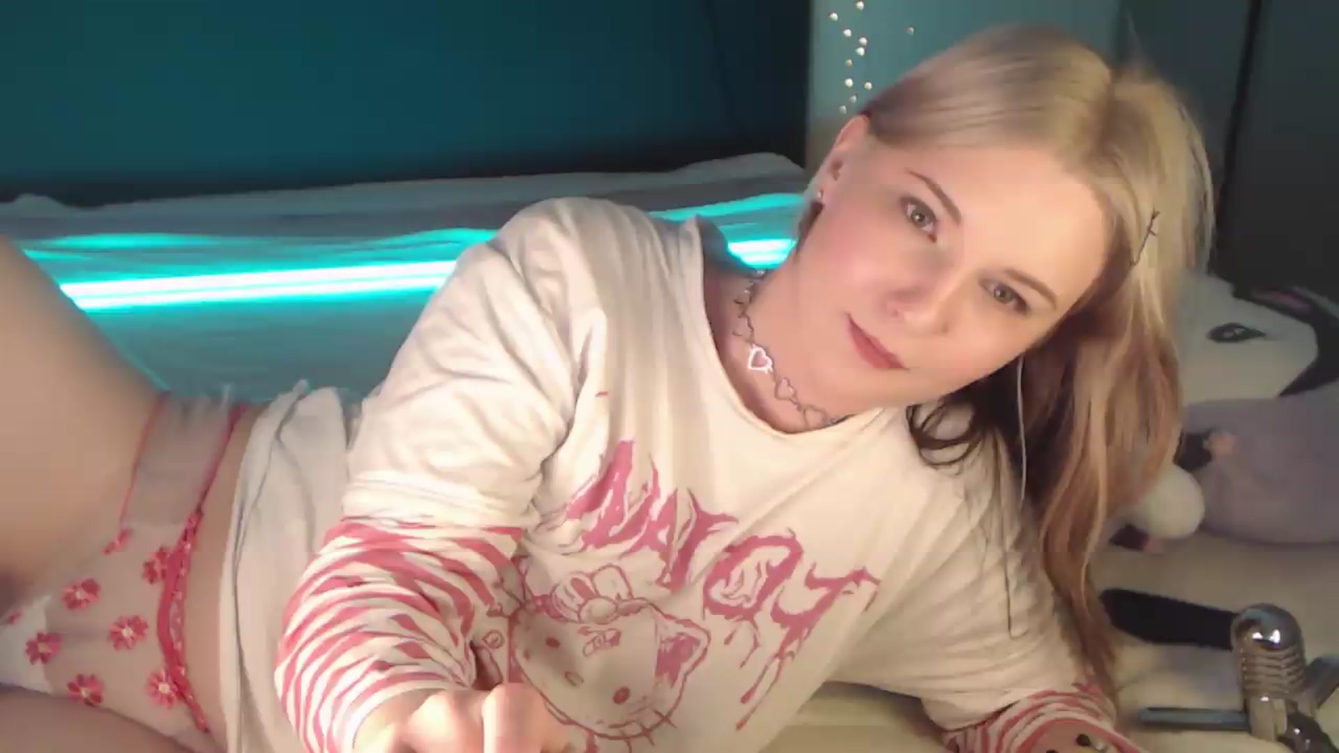 Gallery image thumbnail from Sleepy_AF's myfreecams stream on, 05/13/2026, 15:31 image 8 of 20