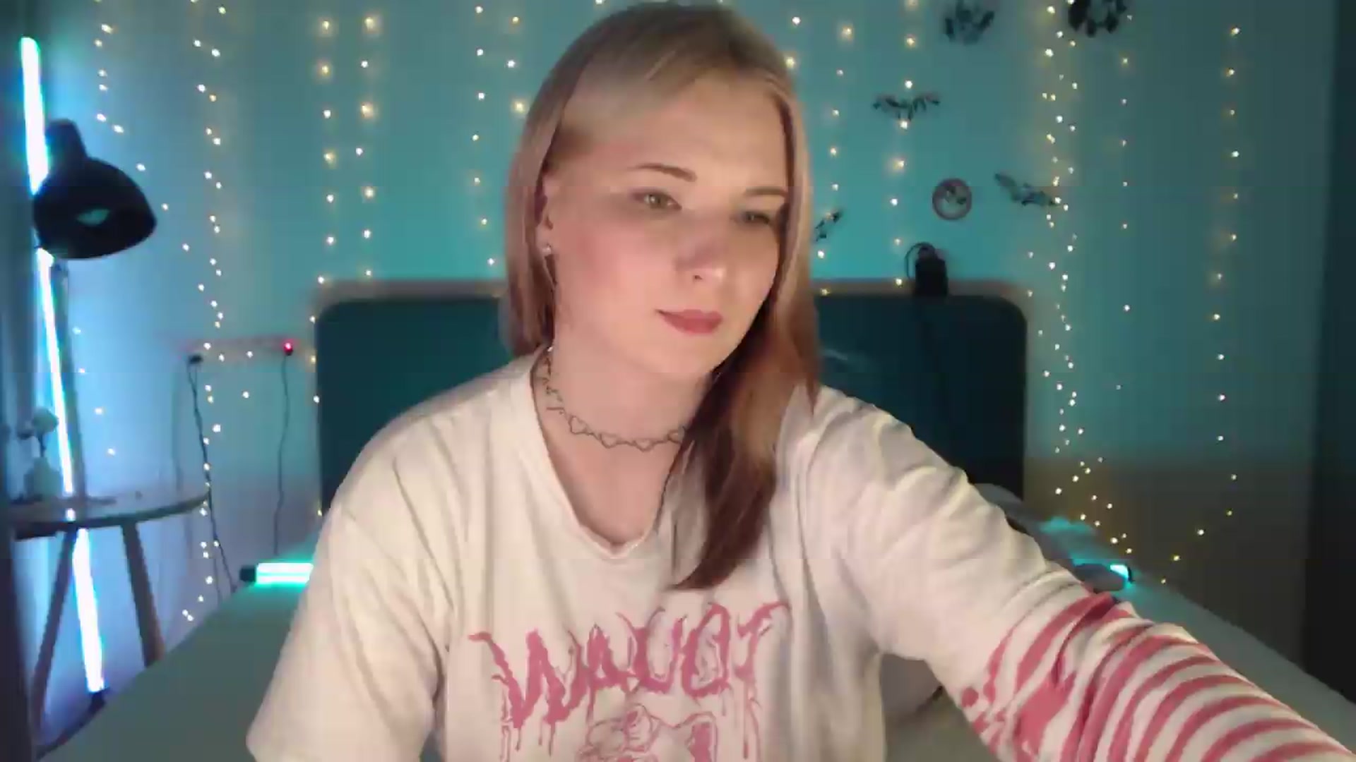 Gallery image thumbnail from Sleepy_AF's myfreecams stream on, 05/13/2026, 15:31 image 14 of 20