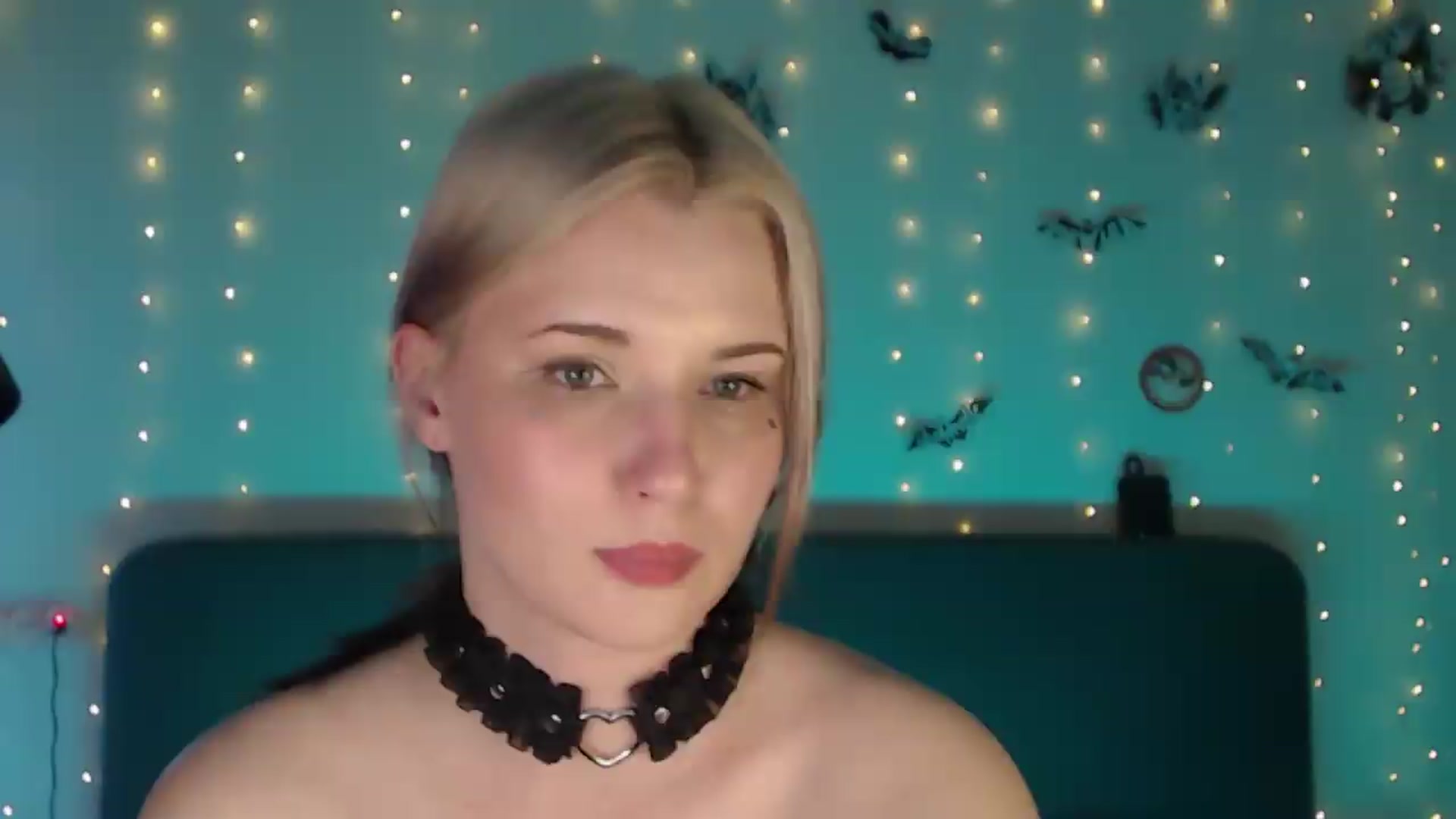 Gallery image thumbnail from Sleepy_AF's myfreecams stream on, 05/20/2026, 22:05 image 14 of 20