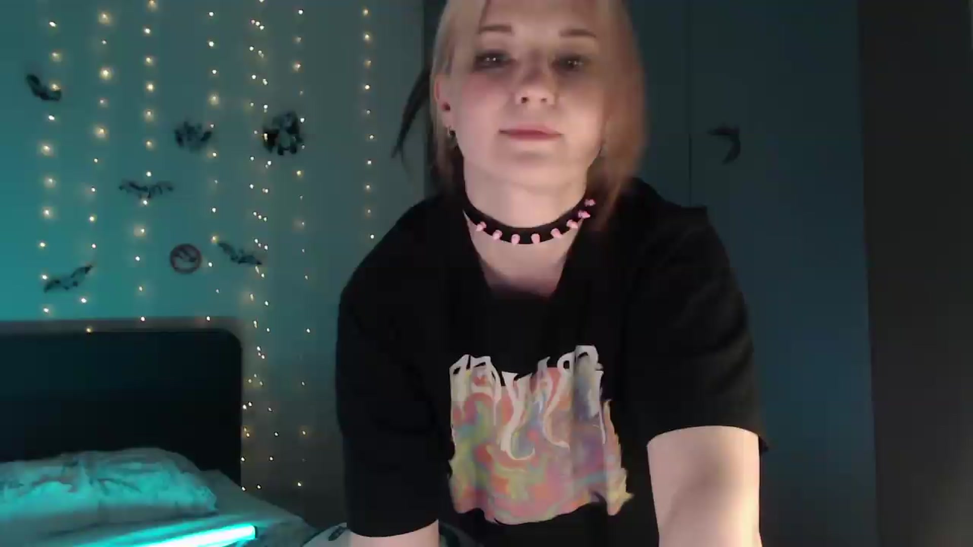 Gallery image thumbnail from Sleepy_AF's myfreecams stream on, 05/27/2026, 17:42 image 3 of 20